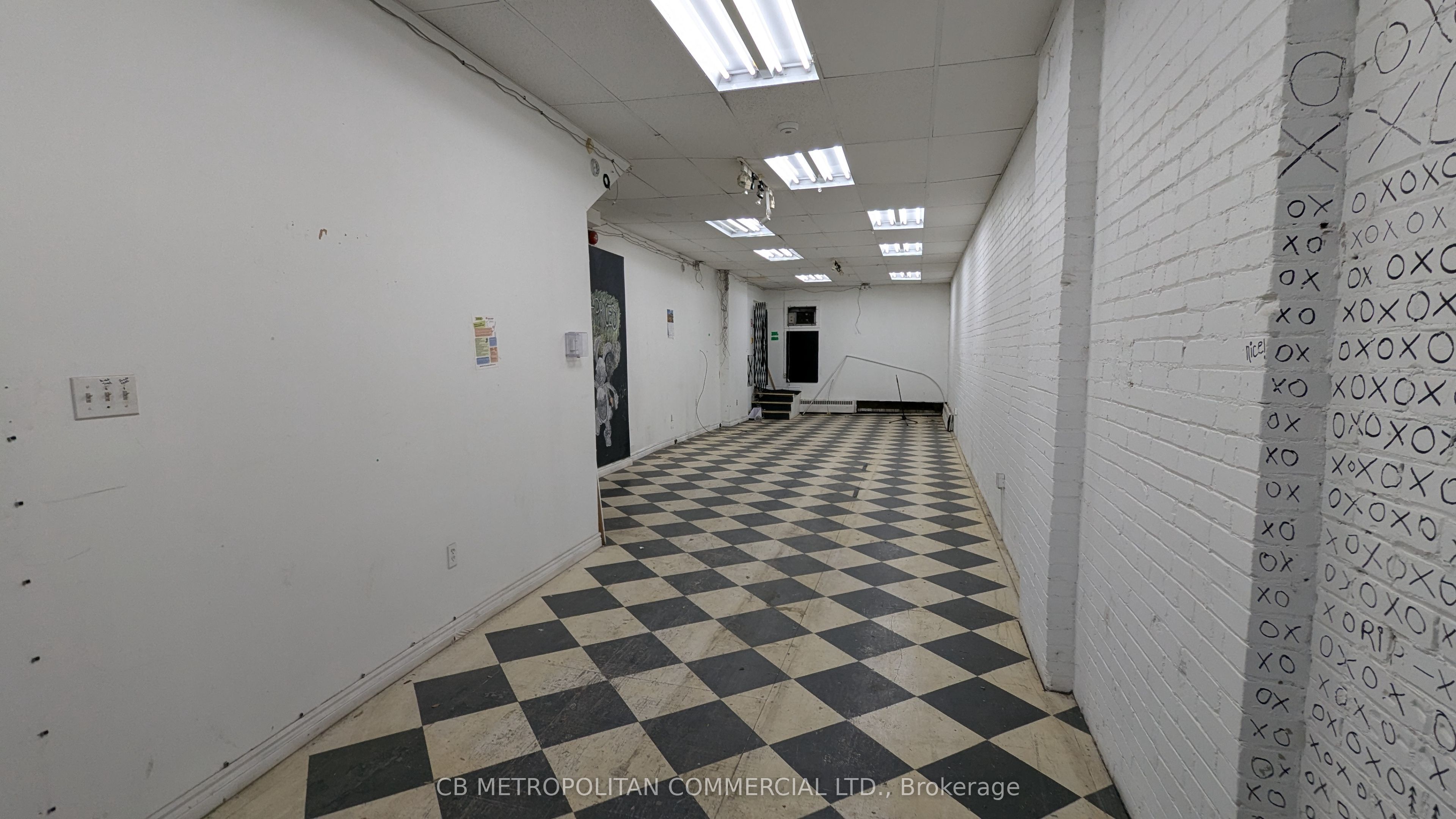 213 Queen Street A Property Photo 2