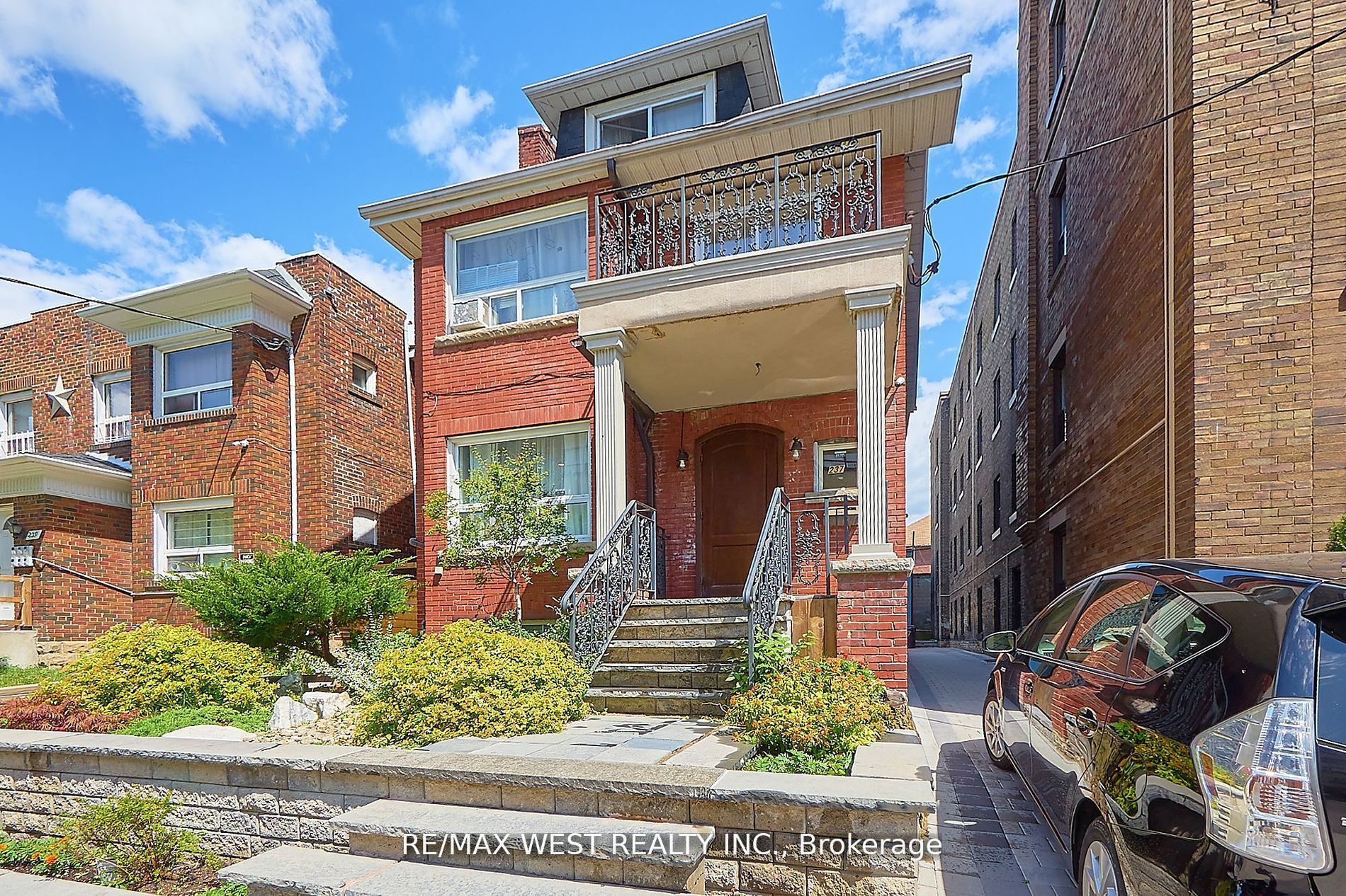 237 Vaughan Road Bsmt Property Photo 1