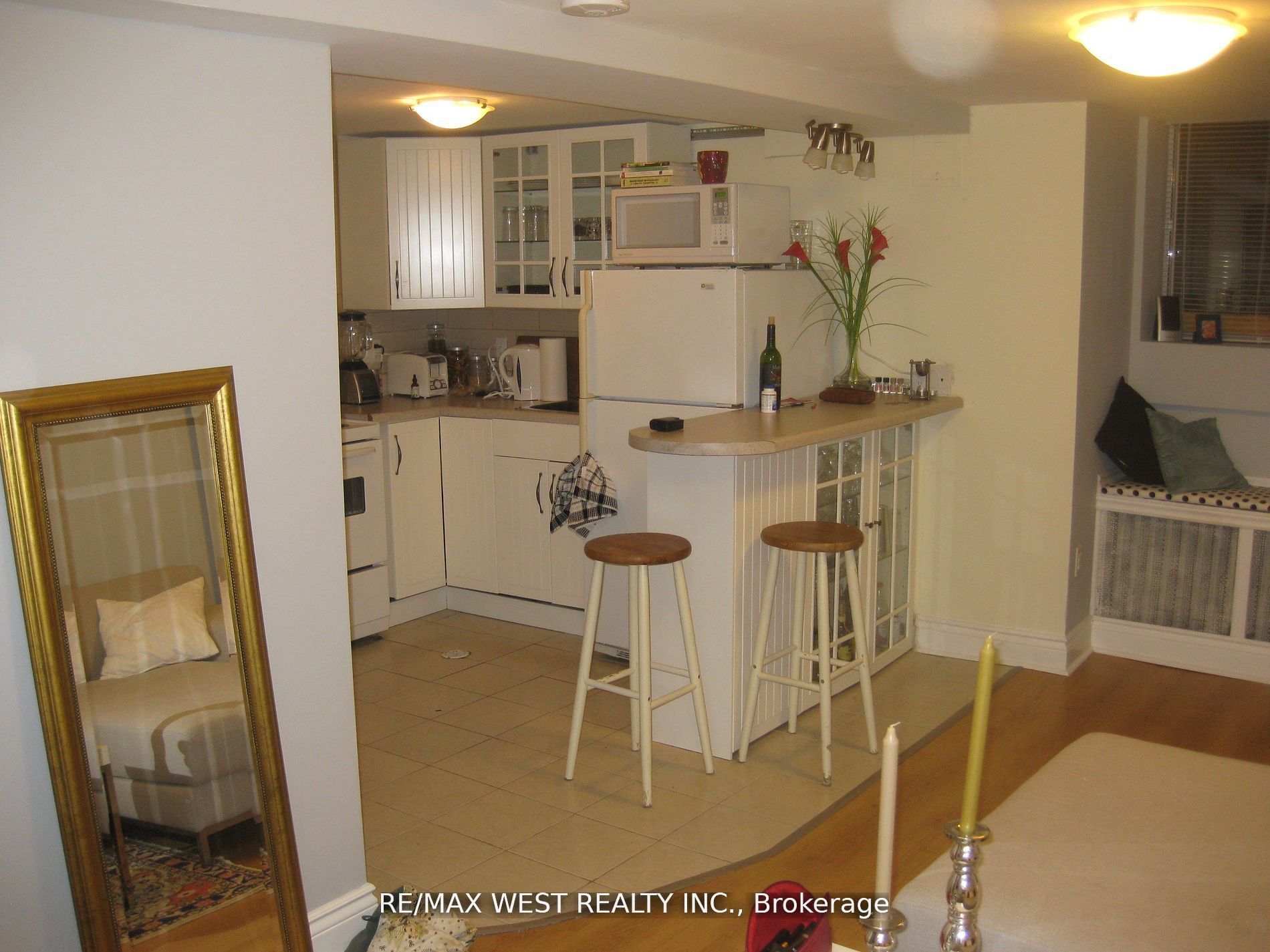 237 Vaughan Road Bsmt Property Photo 8