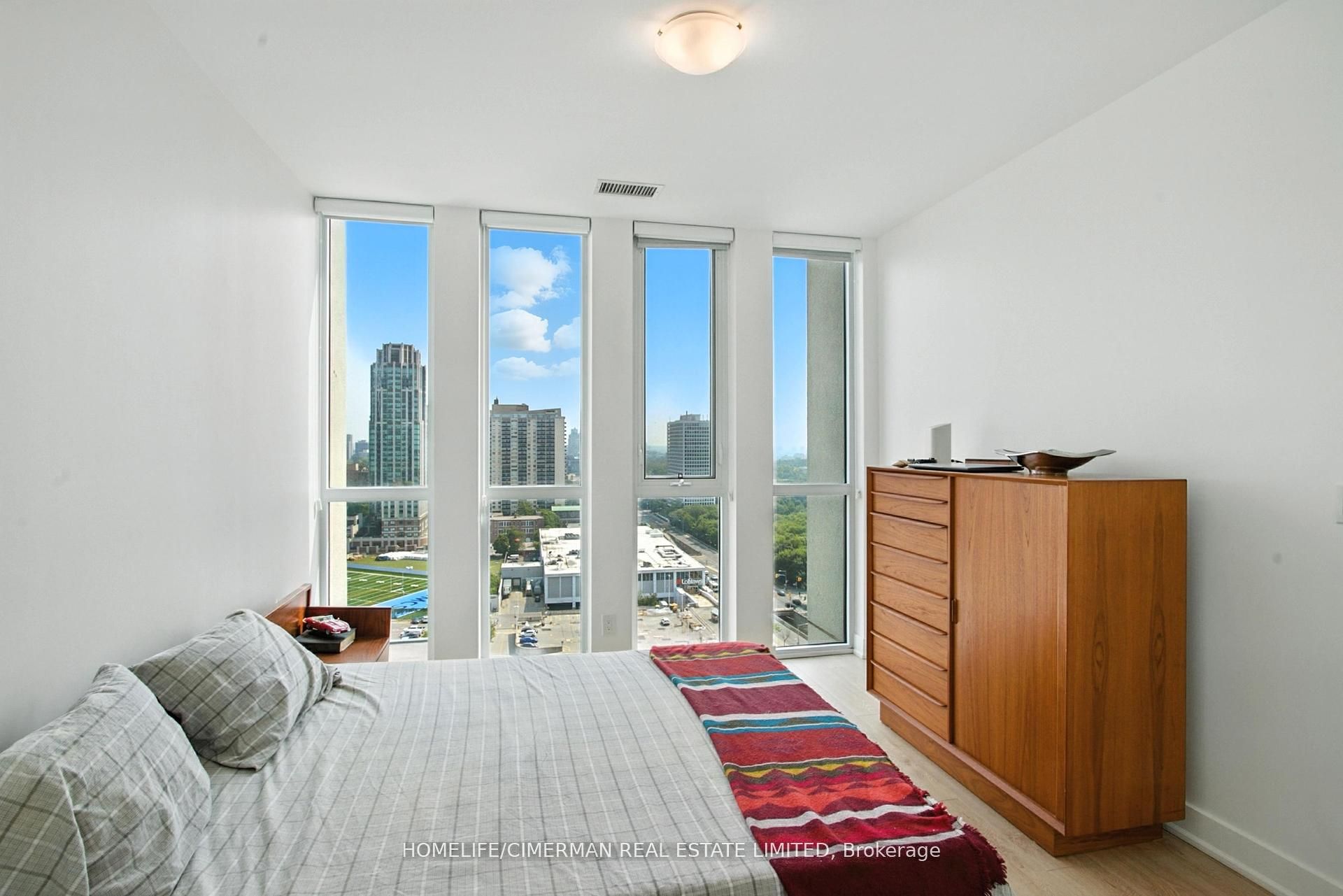 1486 Bathurst Street 1604 Property Photo 8
