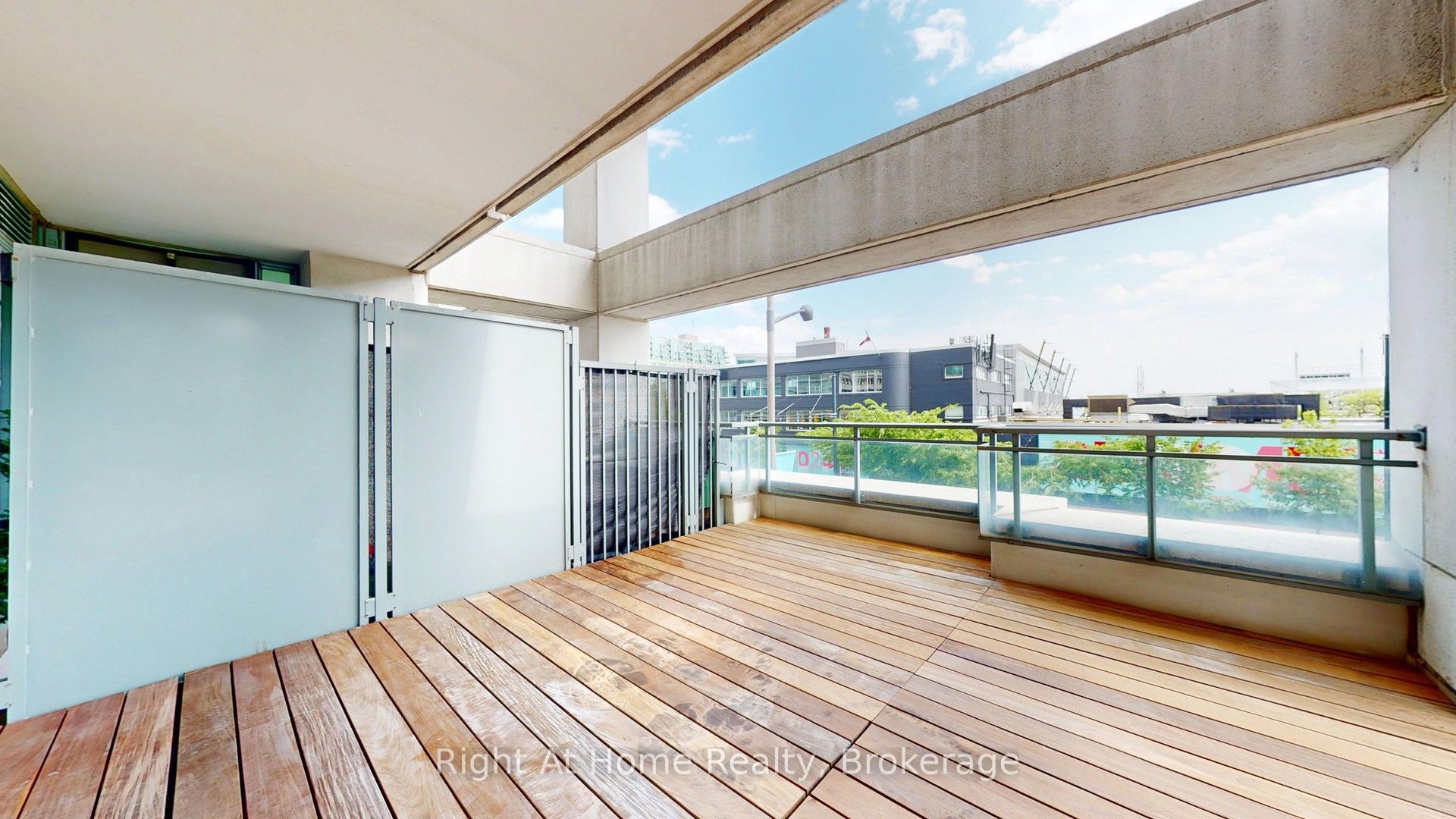 228 Queens Quay W 209 Property Photo 7