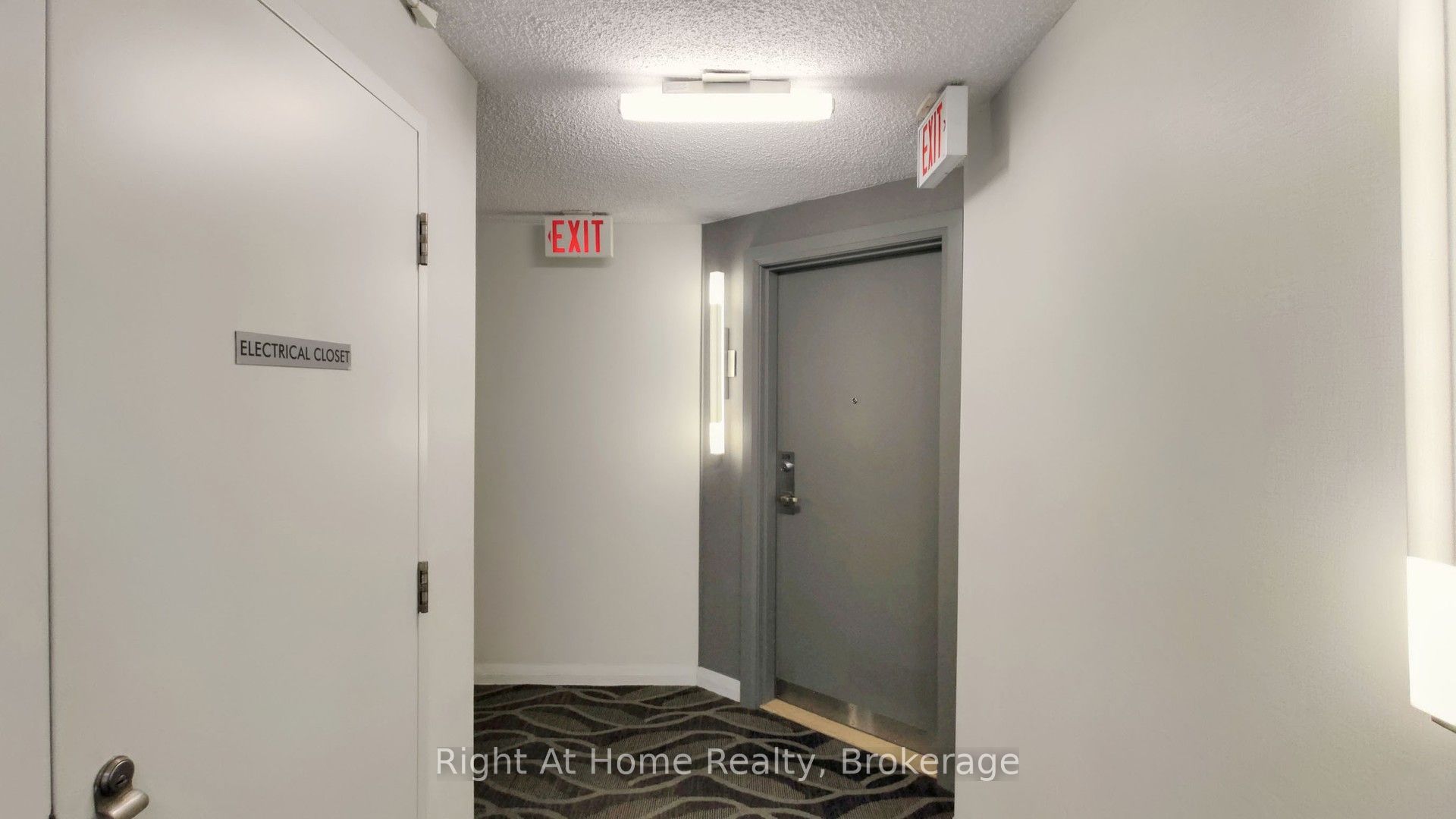 228 Queens Quay W 209 Property Photo 31