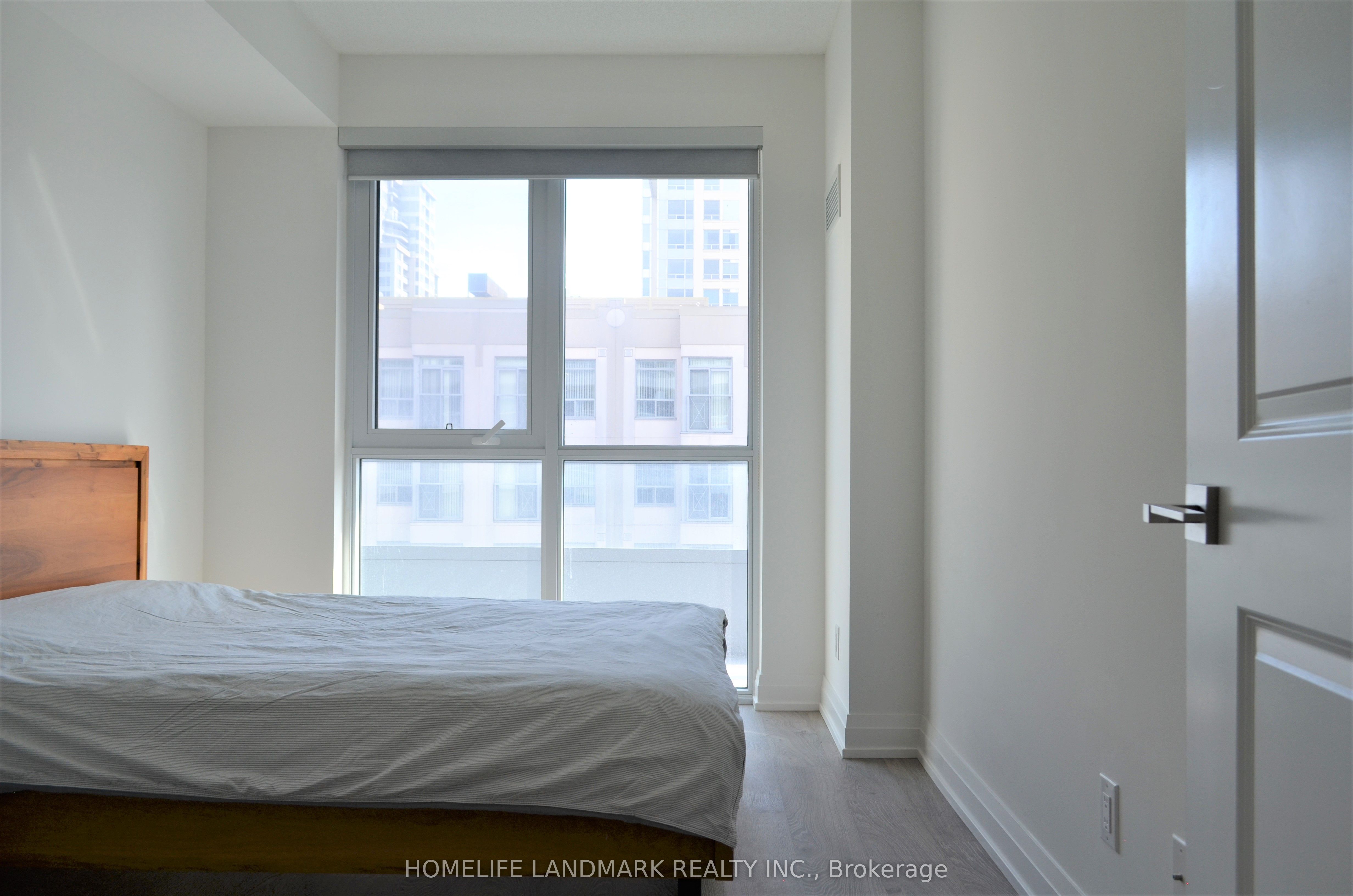 591 Sheppard Avenue E 808 Property Photo 7