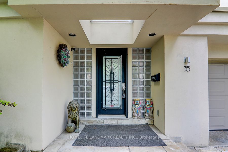 35 Gardiner Road E Property Photo 2