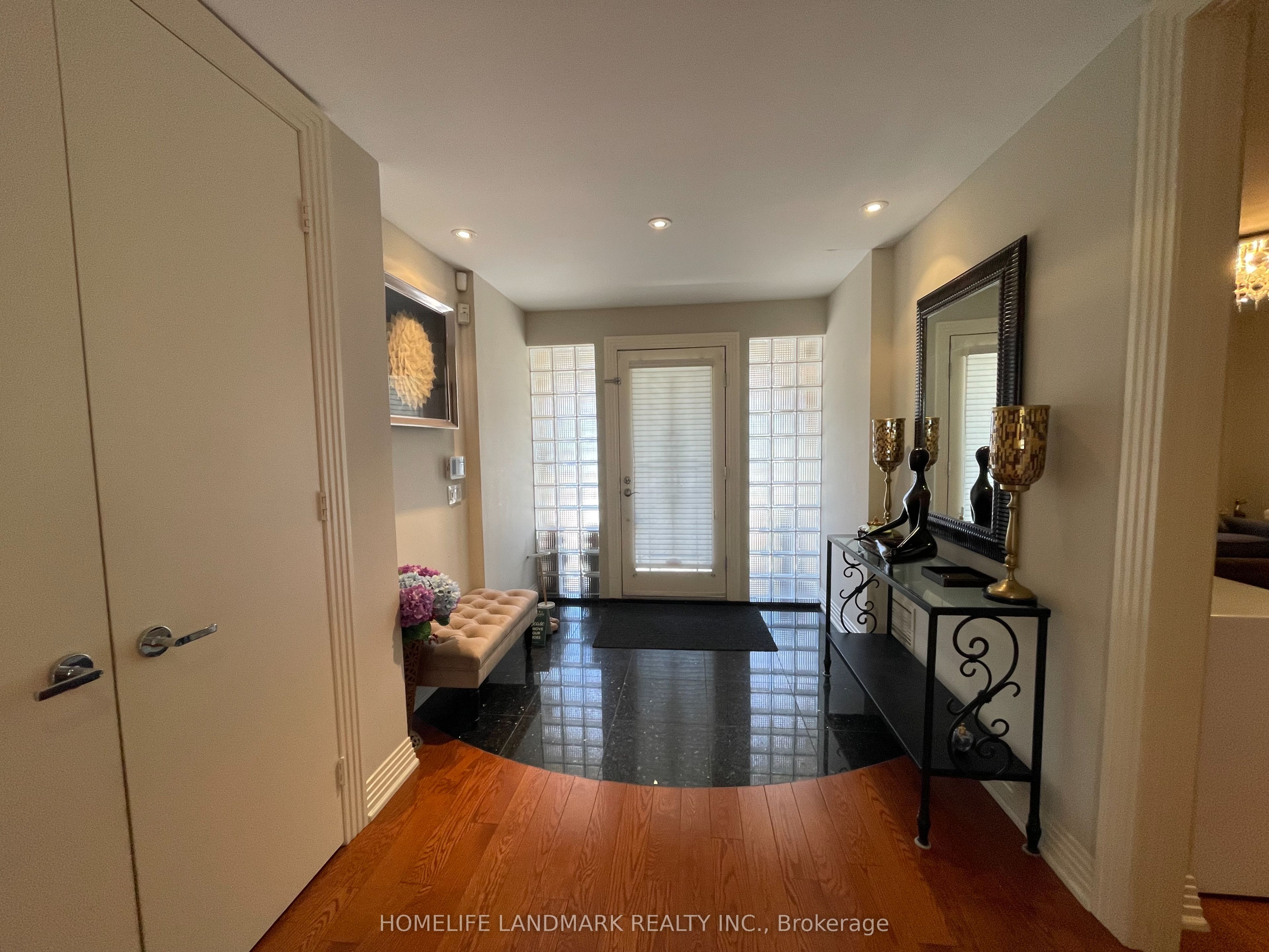 35 Gardiner Road E Property Photo 4