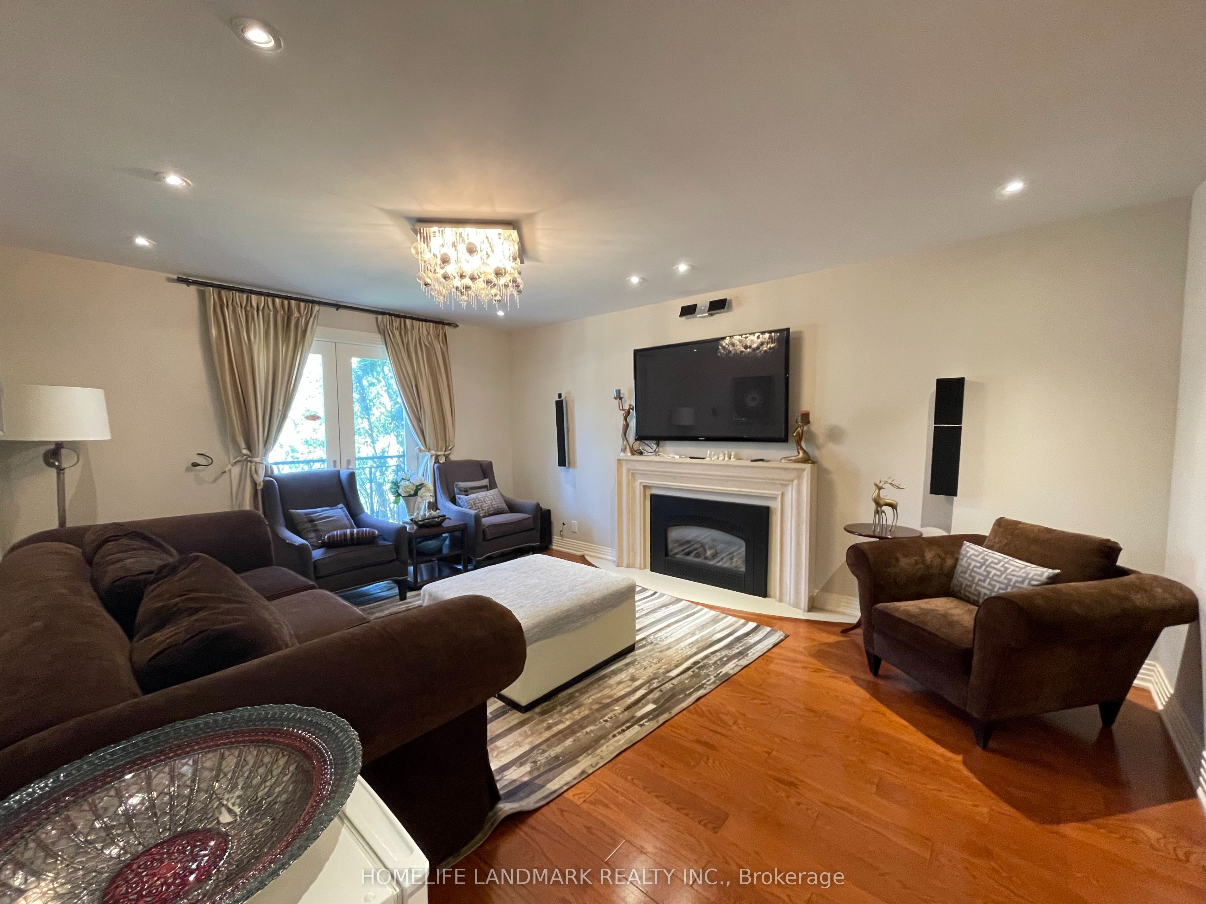 35 Gardiner Road E Property Photo 6