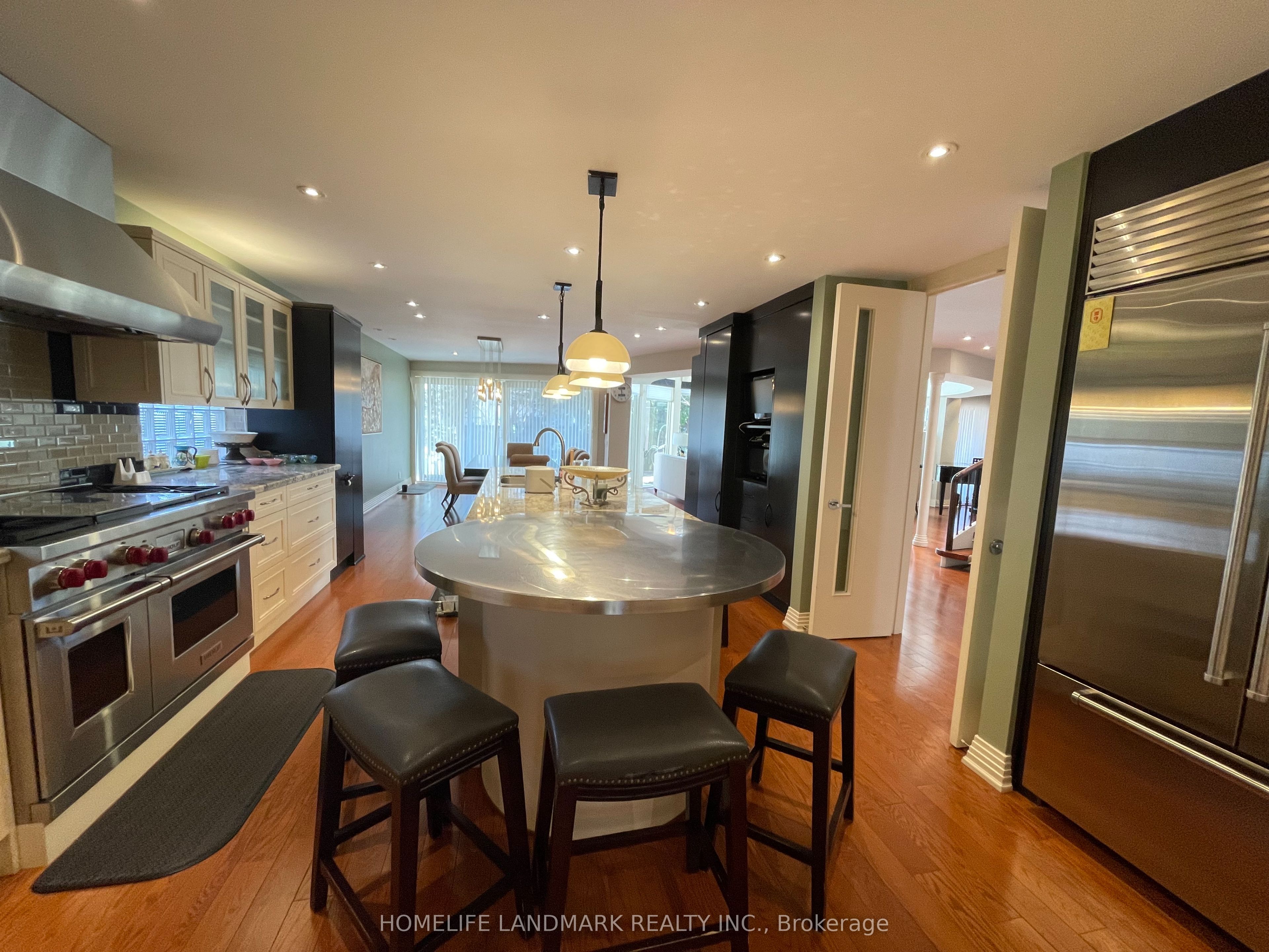 35 Gardiner Road E Property Photo 7