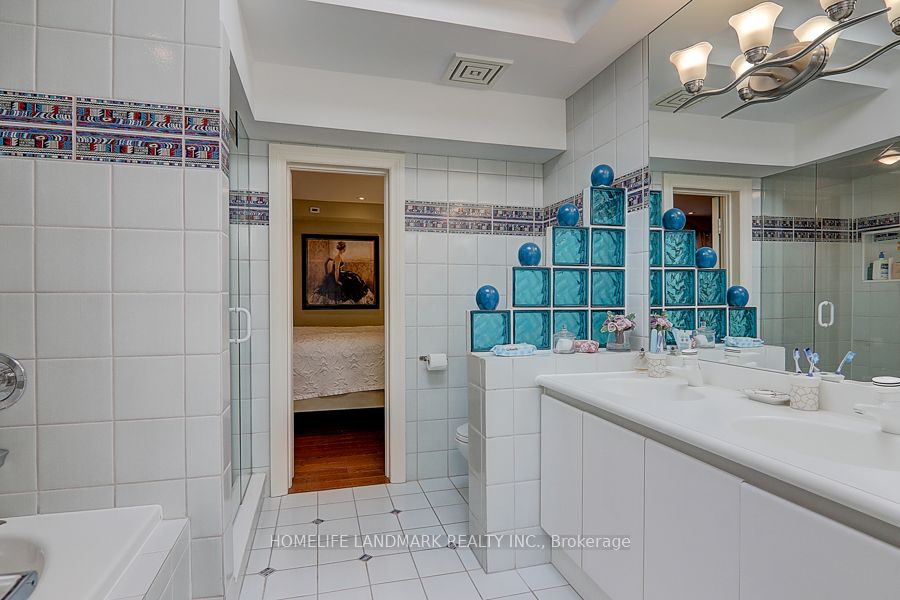 35 Gardiner Road E Property Photo 22