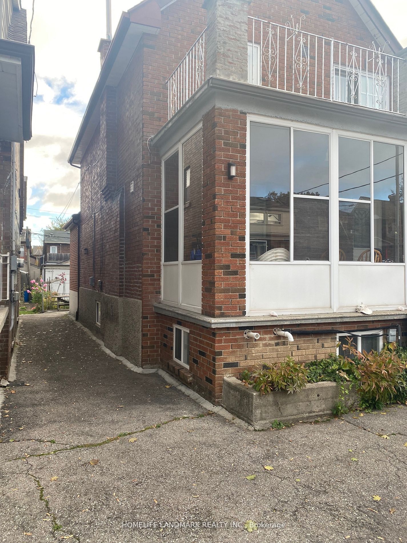 169 Westmount Avenue Bsmt Property Photo 2