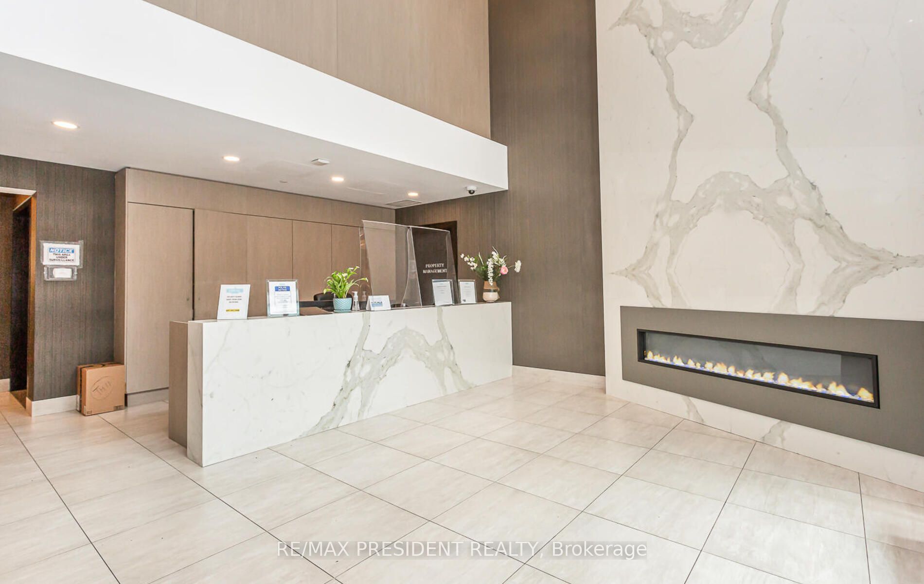 50 Bruyeres Mews 901 Property Photo 6