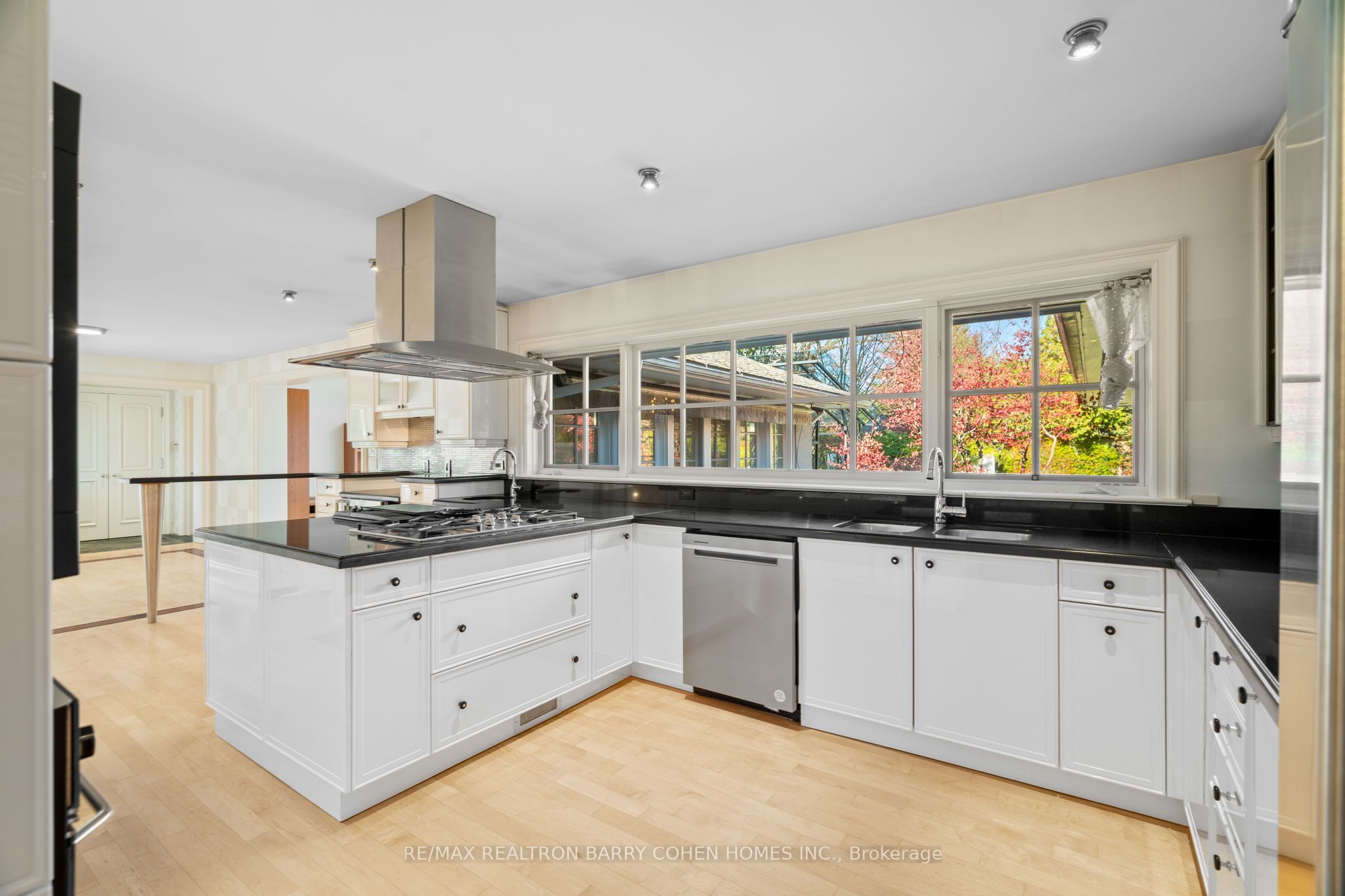 80 Bayview Ridge Property Photo 9