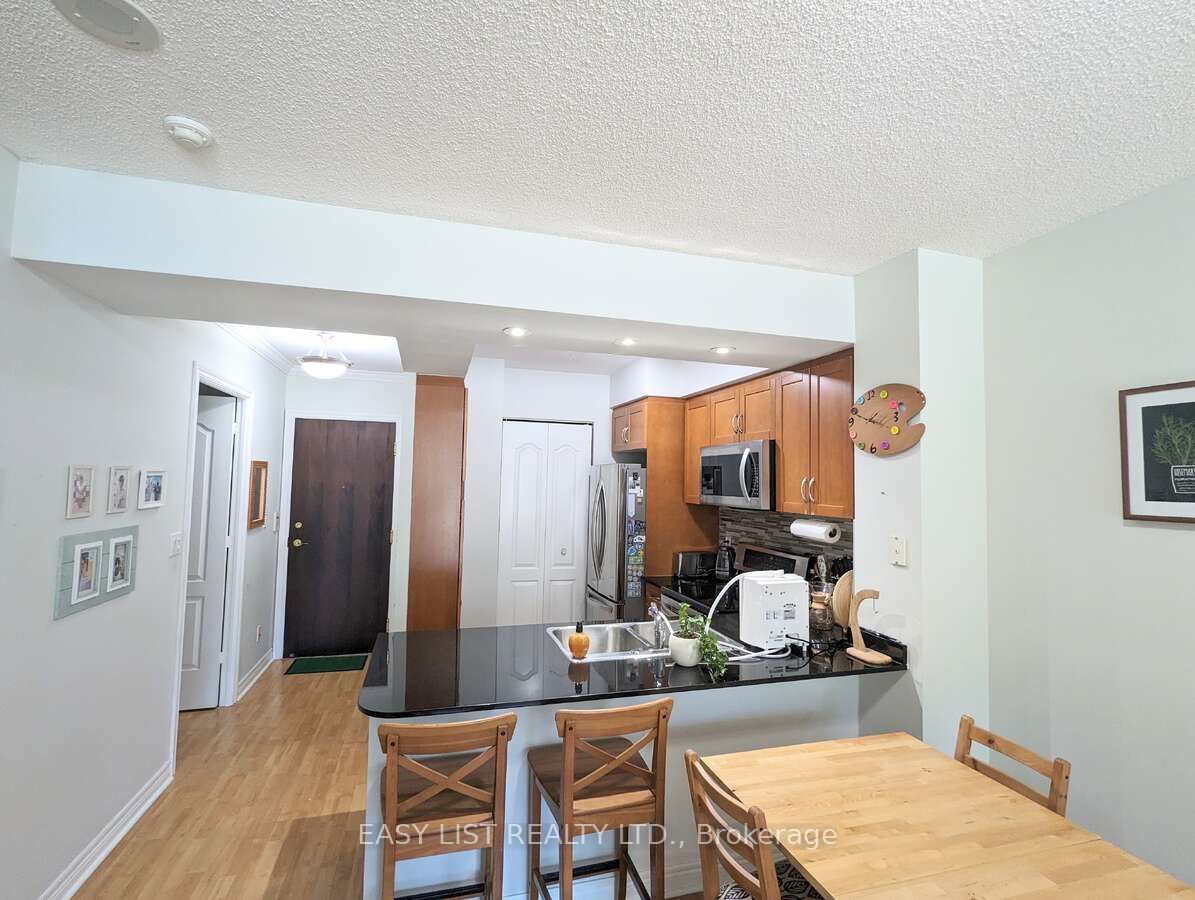 38 William Carson Crescent 222 Property Photo 6