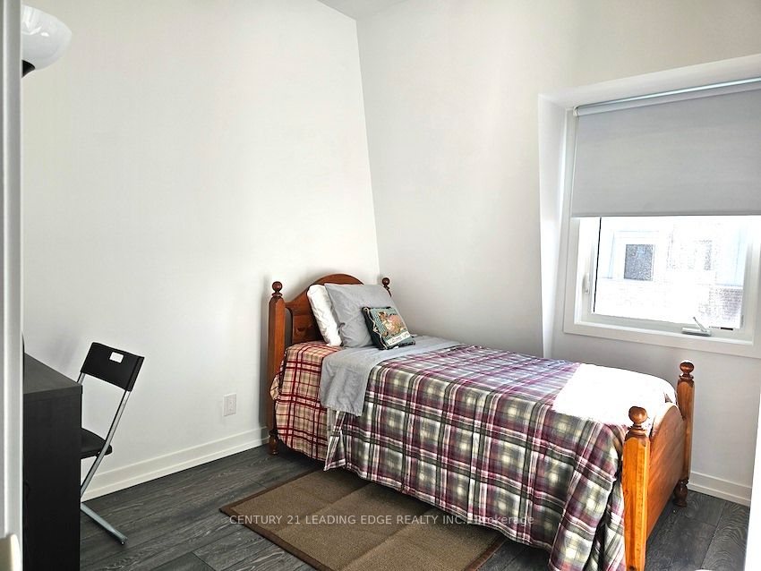 10 Spruce Pines Crescent Room2 Property Photo 3