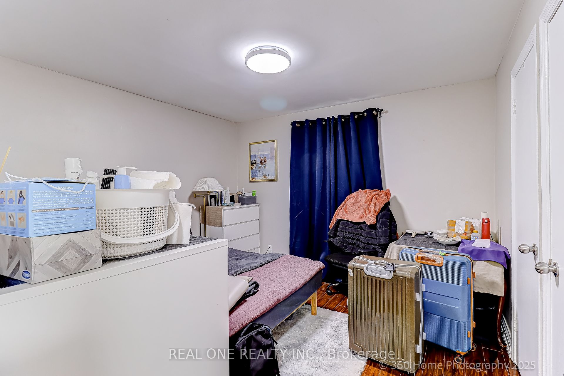 212 Cummer Avenue Property Photo 12