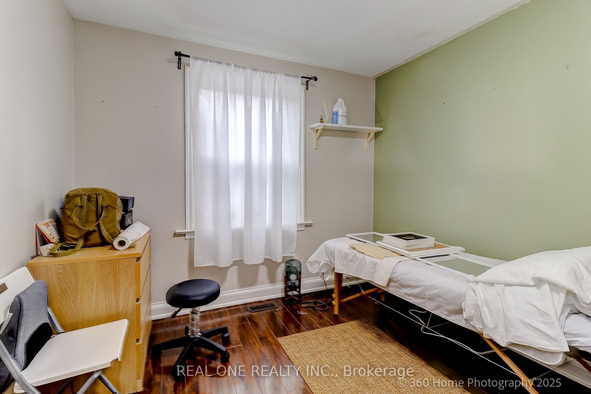 212 Cummer Avenue Property Photo 14