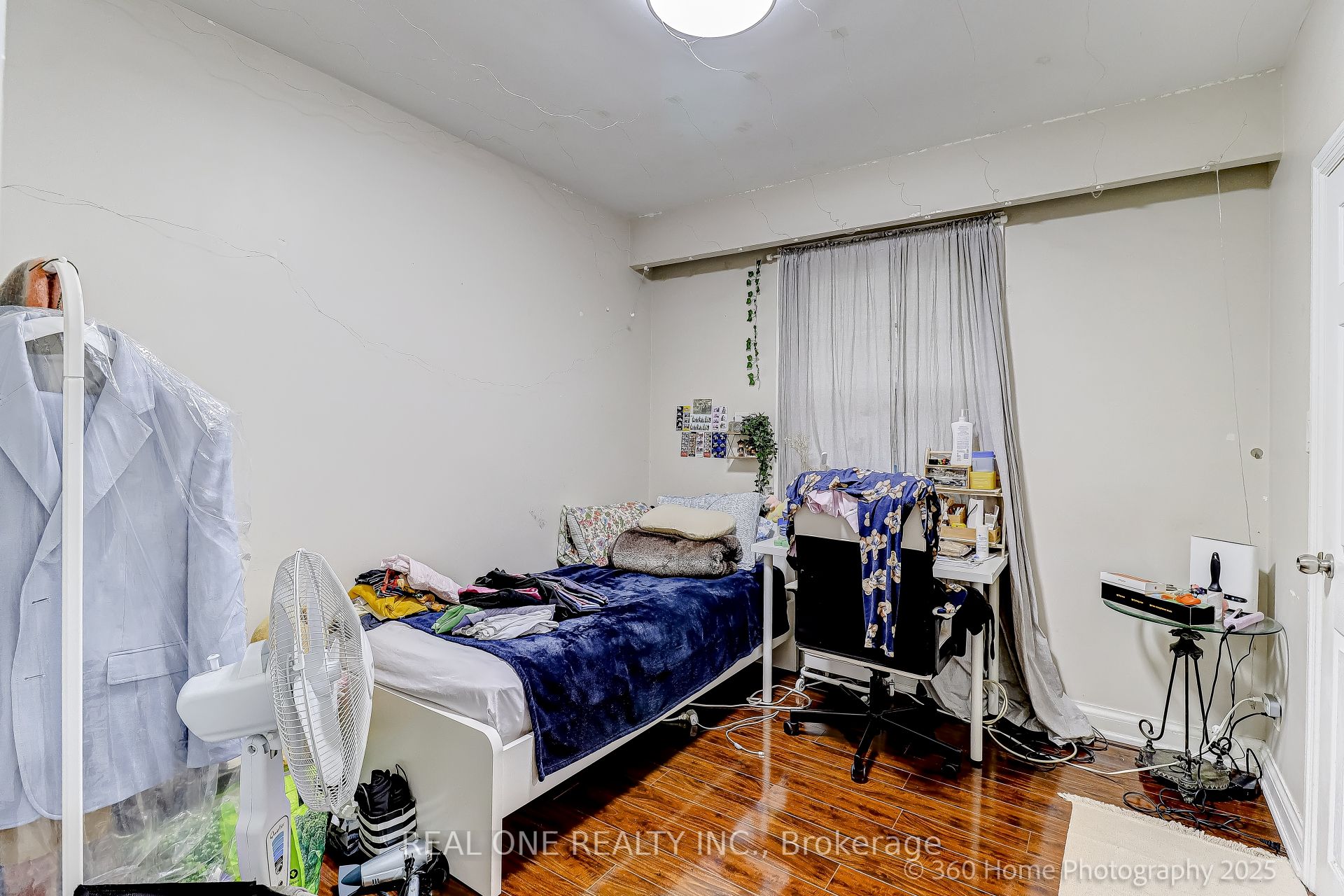 212 Cummer Avenue Property Photo 16
