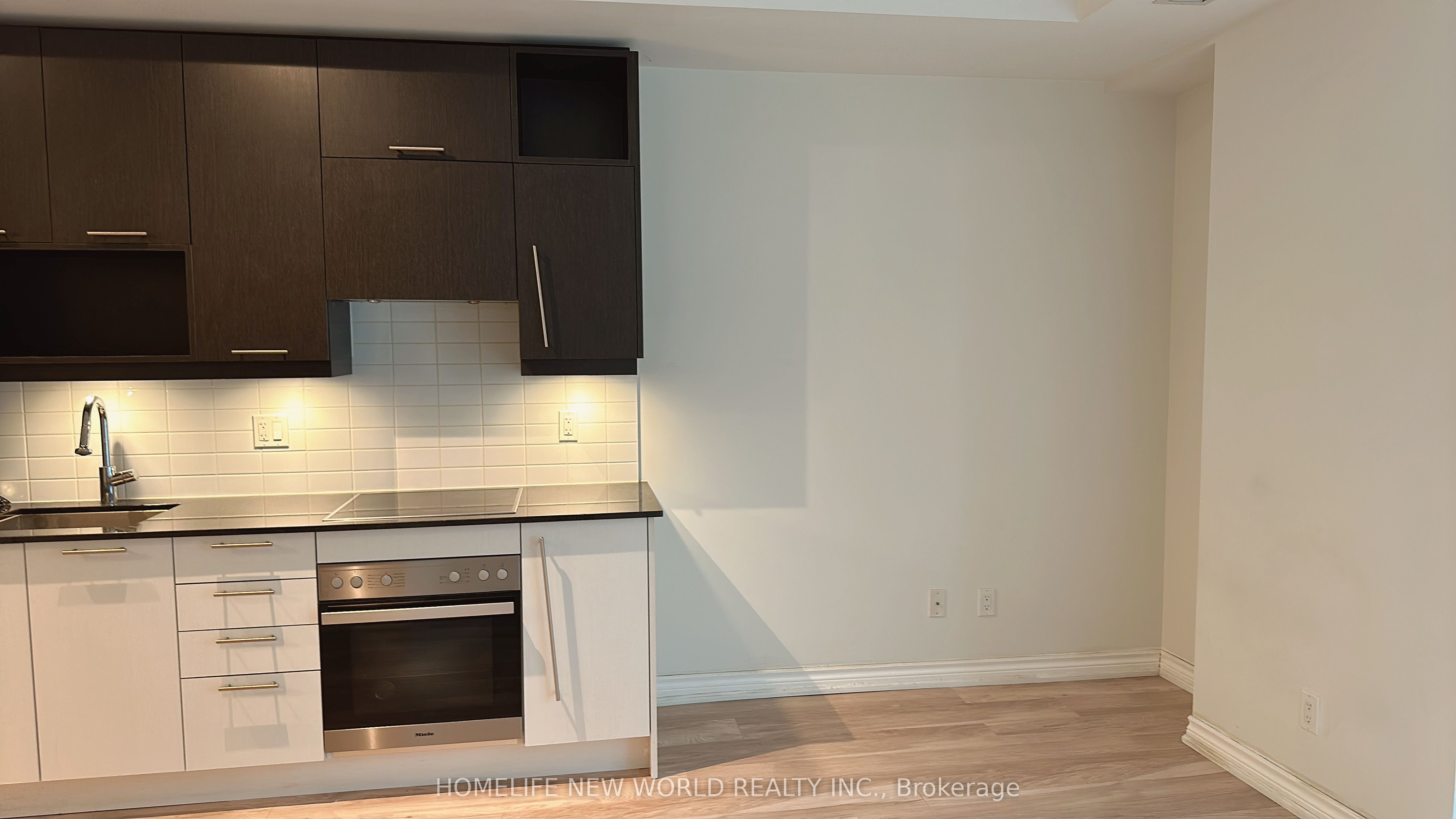 30 Nelson Street 402 Property Photo 10