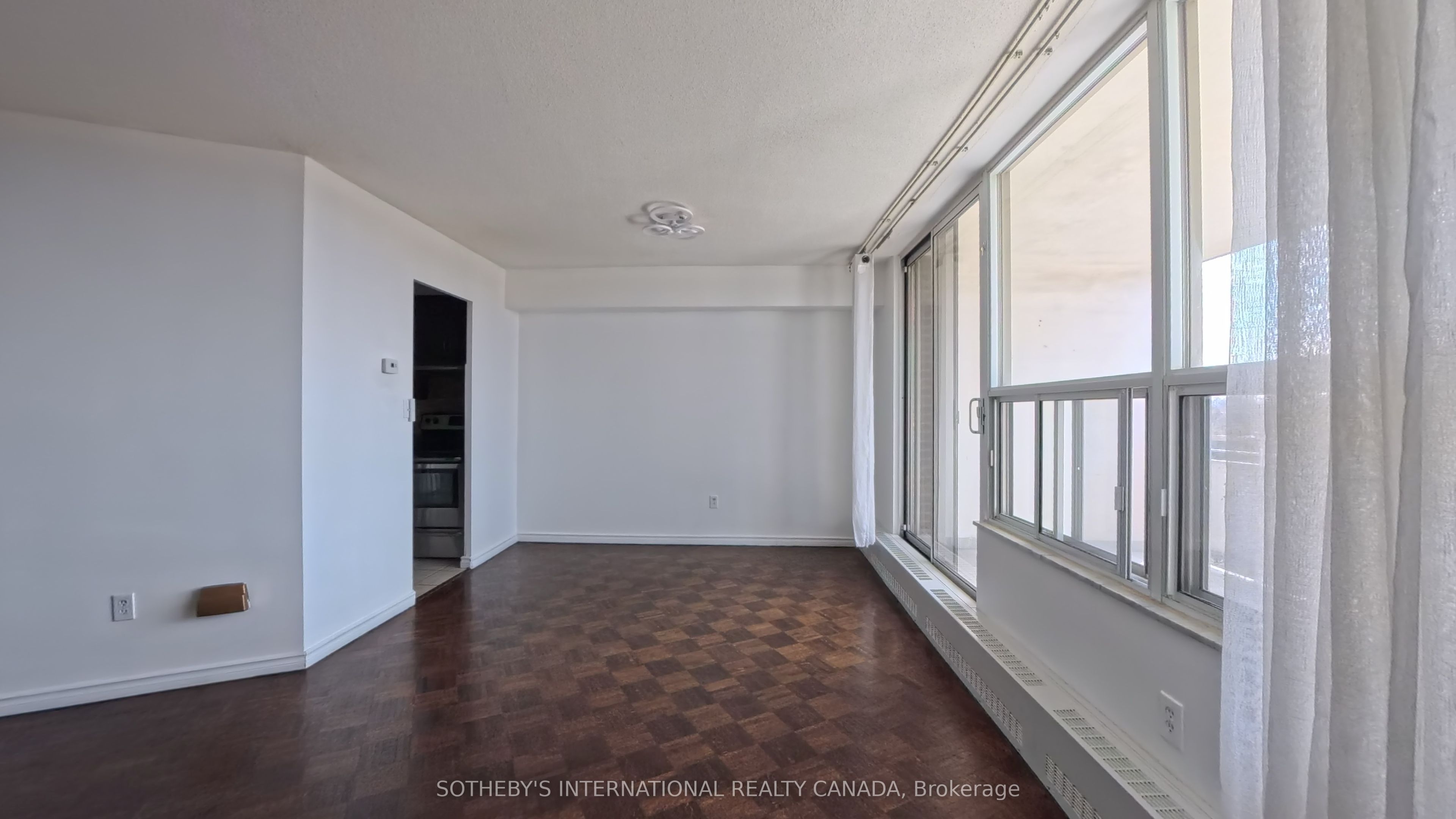 60 Pavane Link Way 706 Property Photo 6
