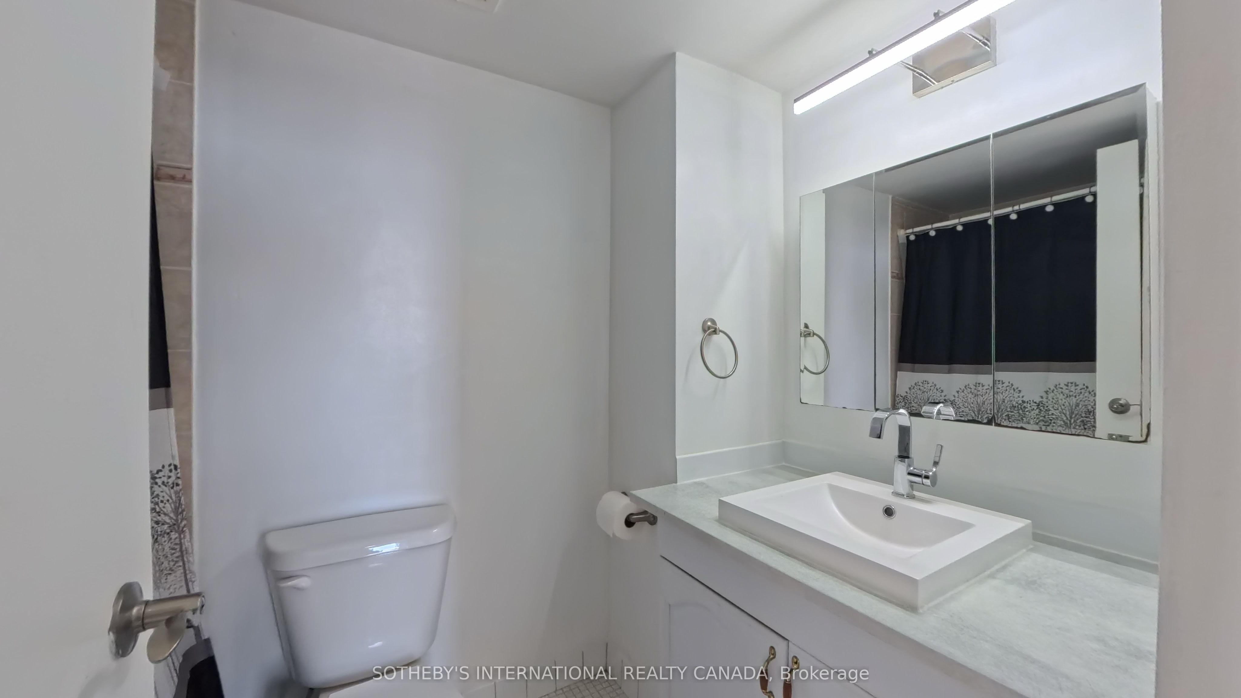 60 Pavane Link Way 706 Property Photo 8