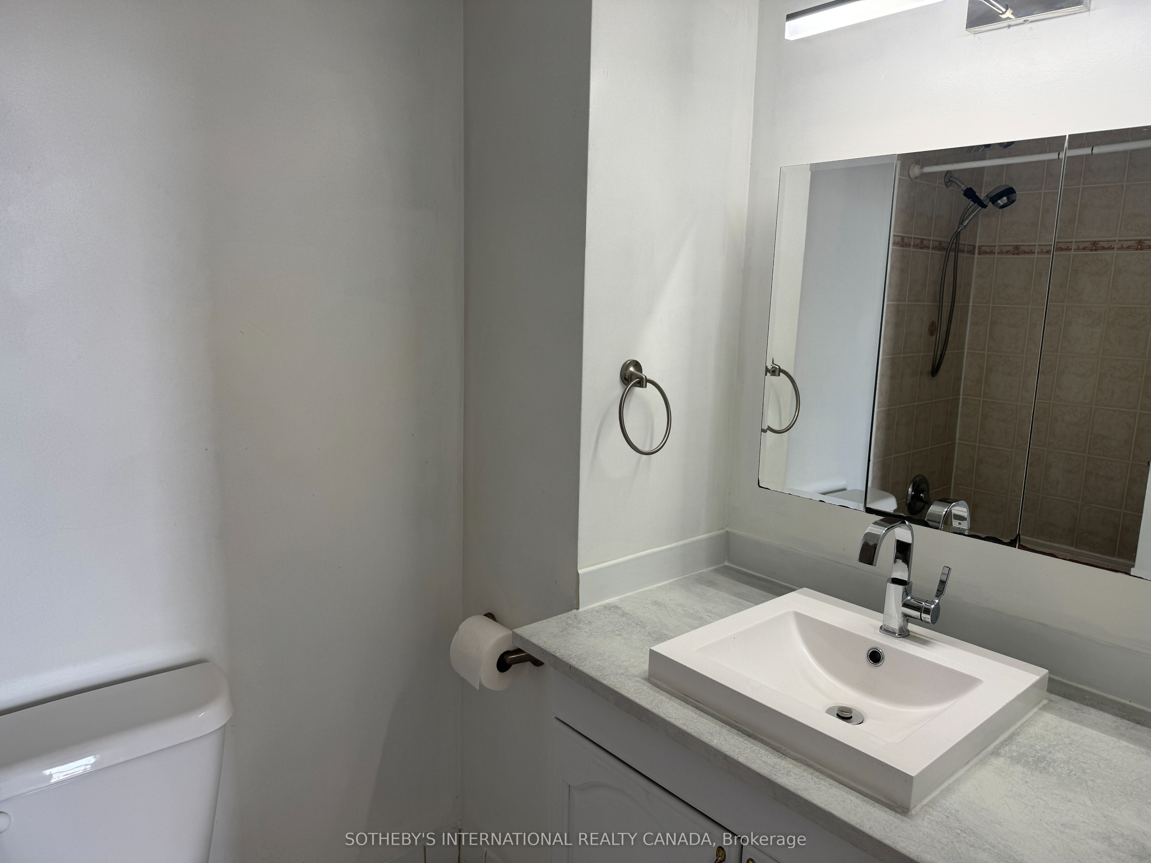 60 Pavane Link Way 706 Property Photo 9
