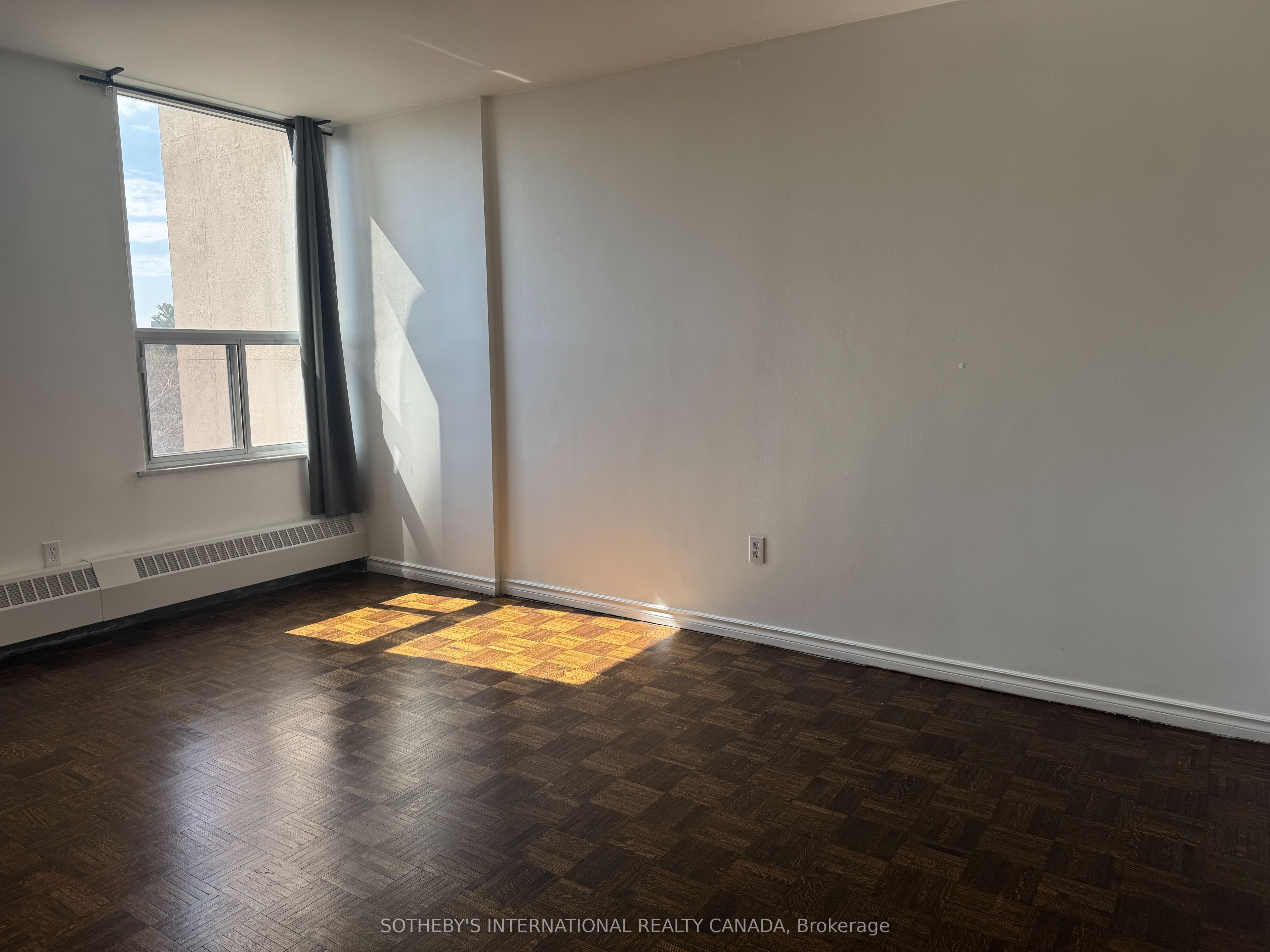 60 Pavane Link Way 706 Property Photo 13