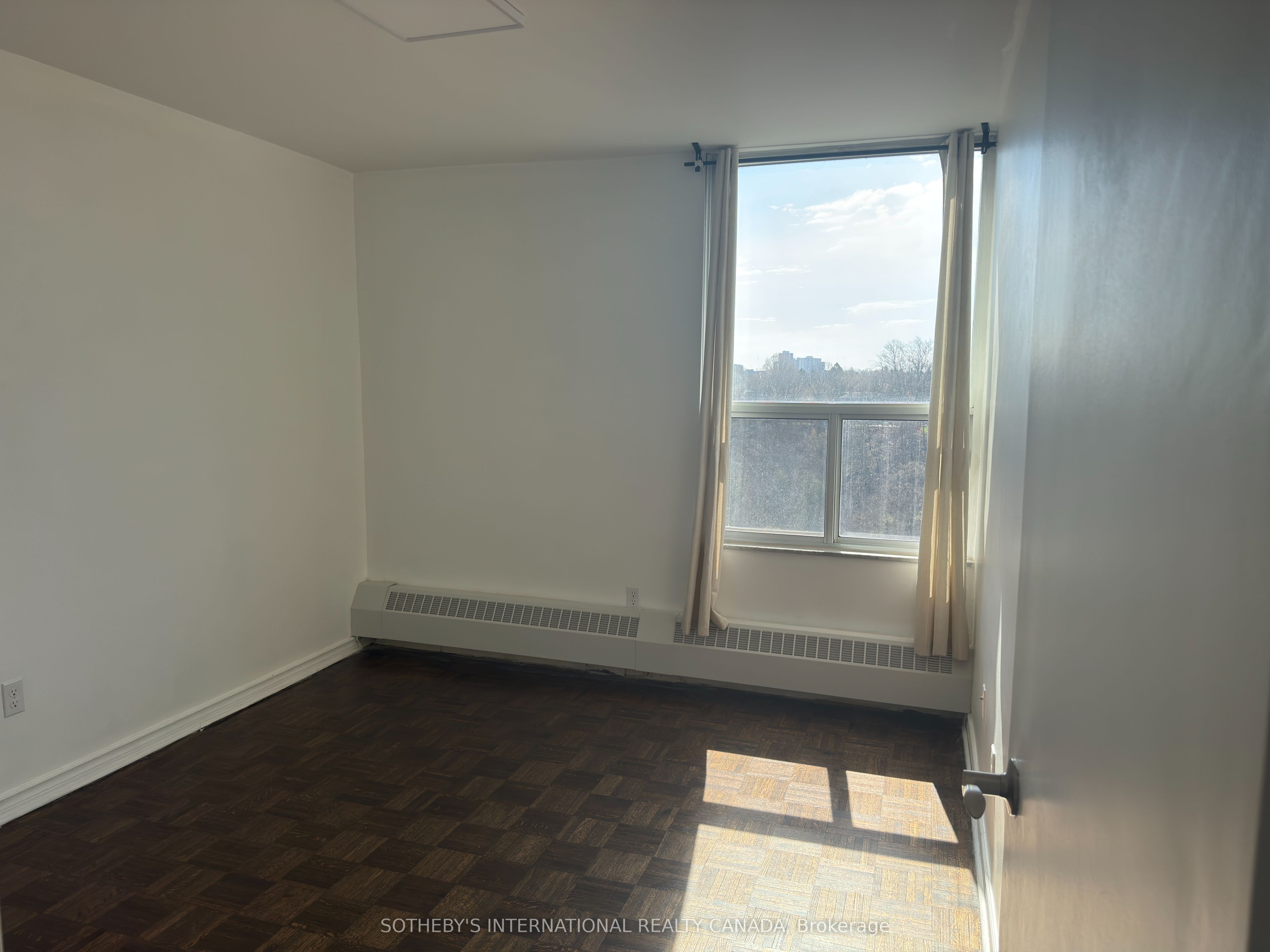 60 Pavane Link Way 706 Property Photo 15