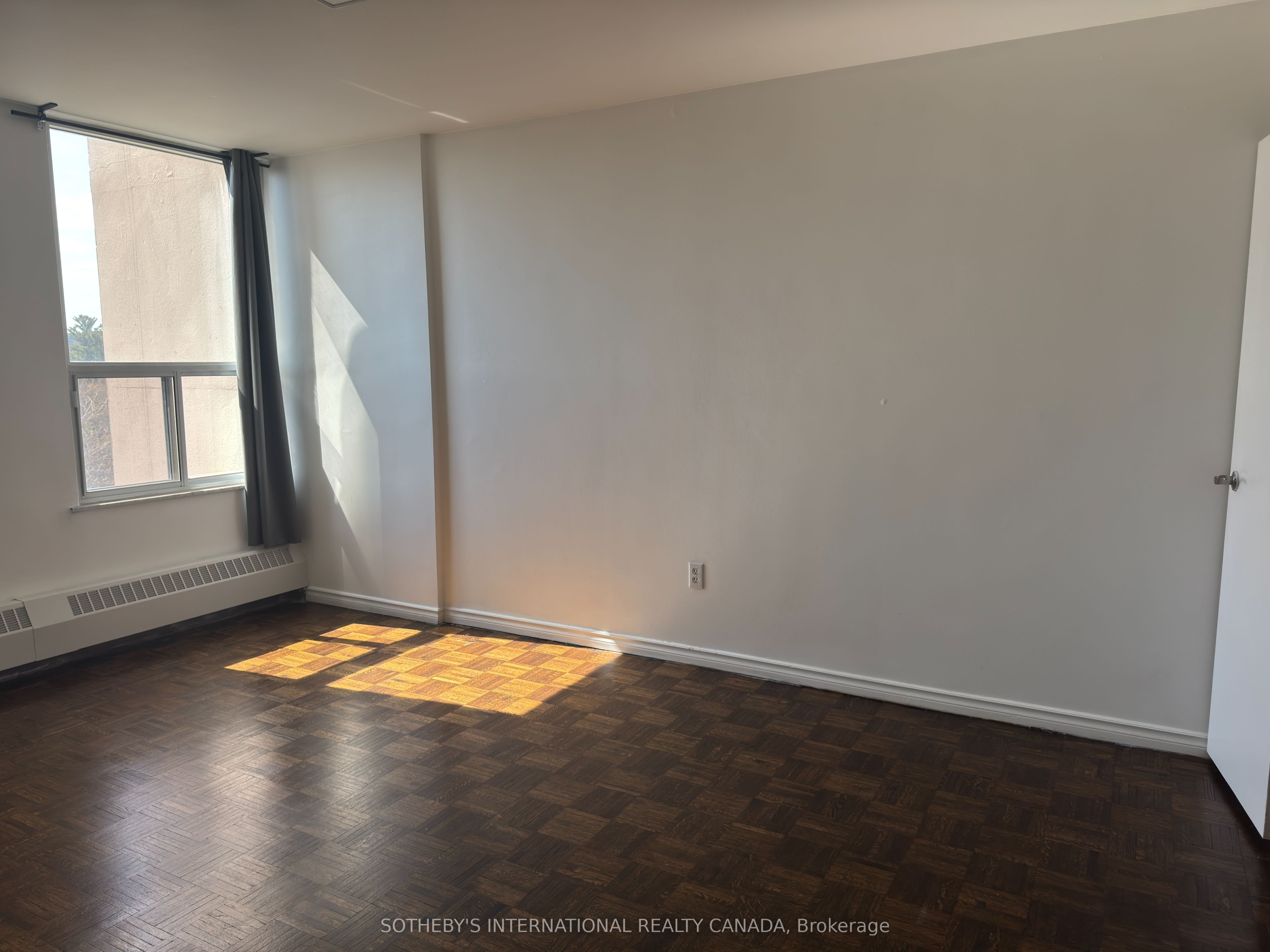 60 Pavane Link Way 706 Property Photo 16