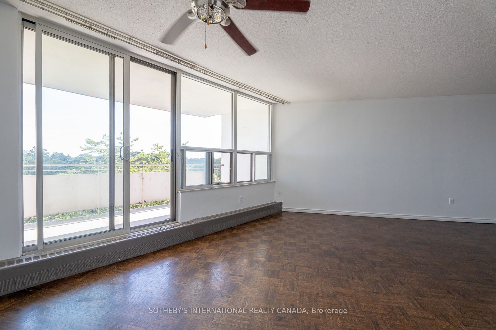 60 Pavane Link Way 706 Property Photo 22