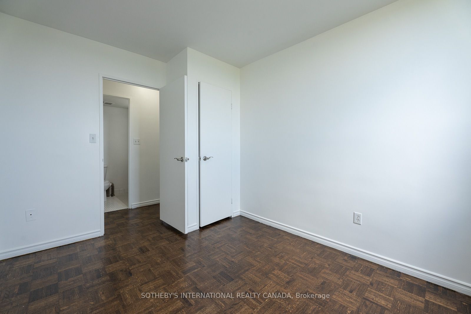 60 Pavane Link Way 706 Property Photo 28