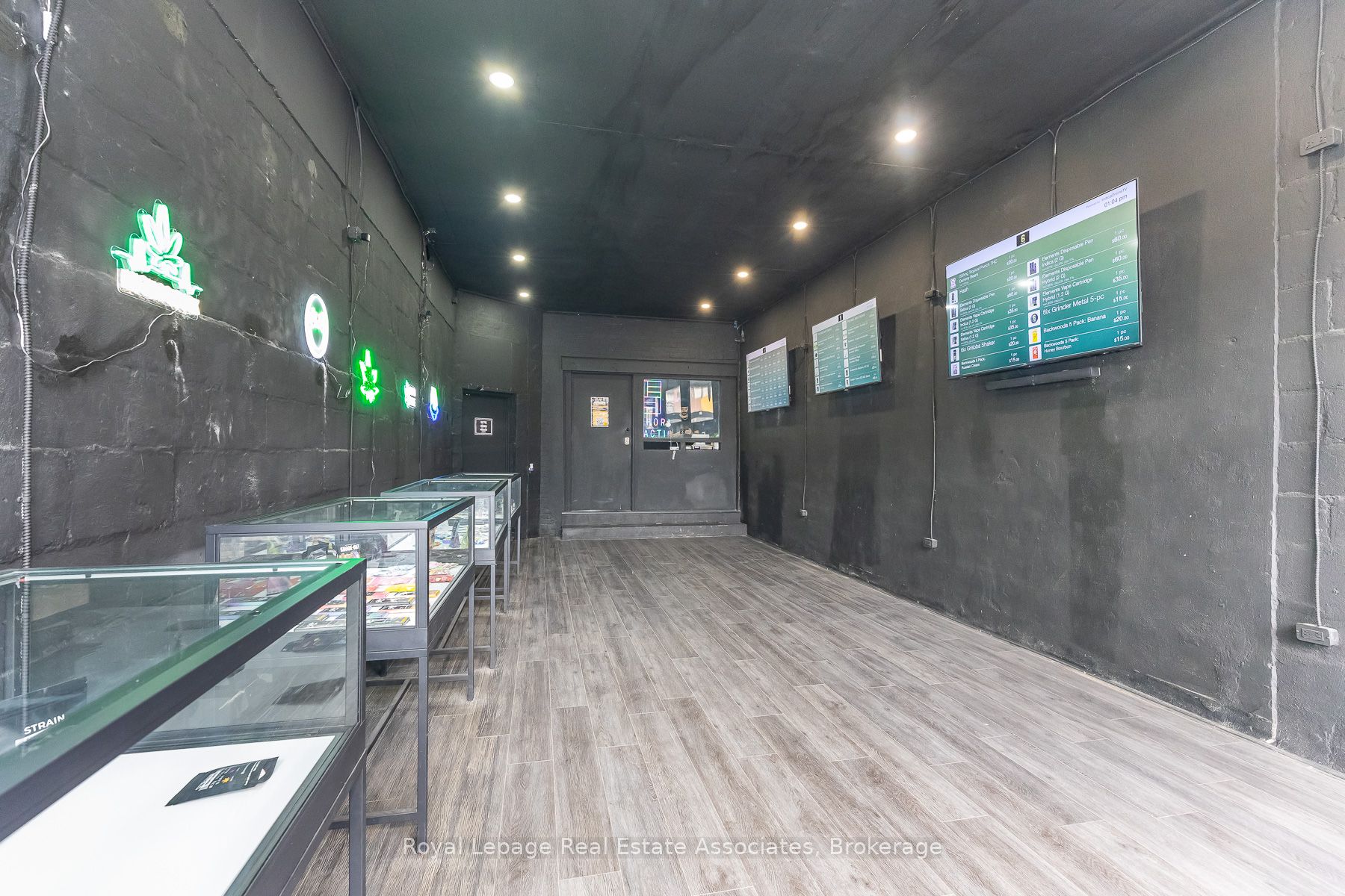 863 Bloor Street W Property Photo 7