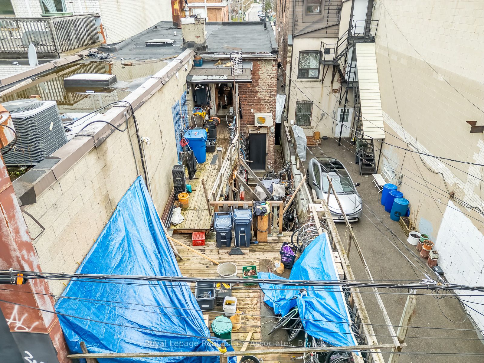 863 Bloor Street W Property Photo 9