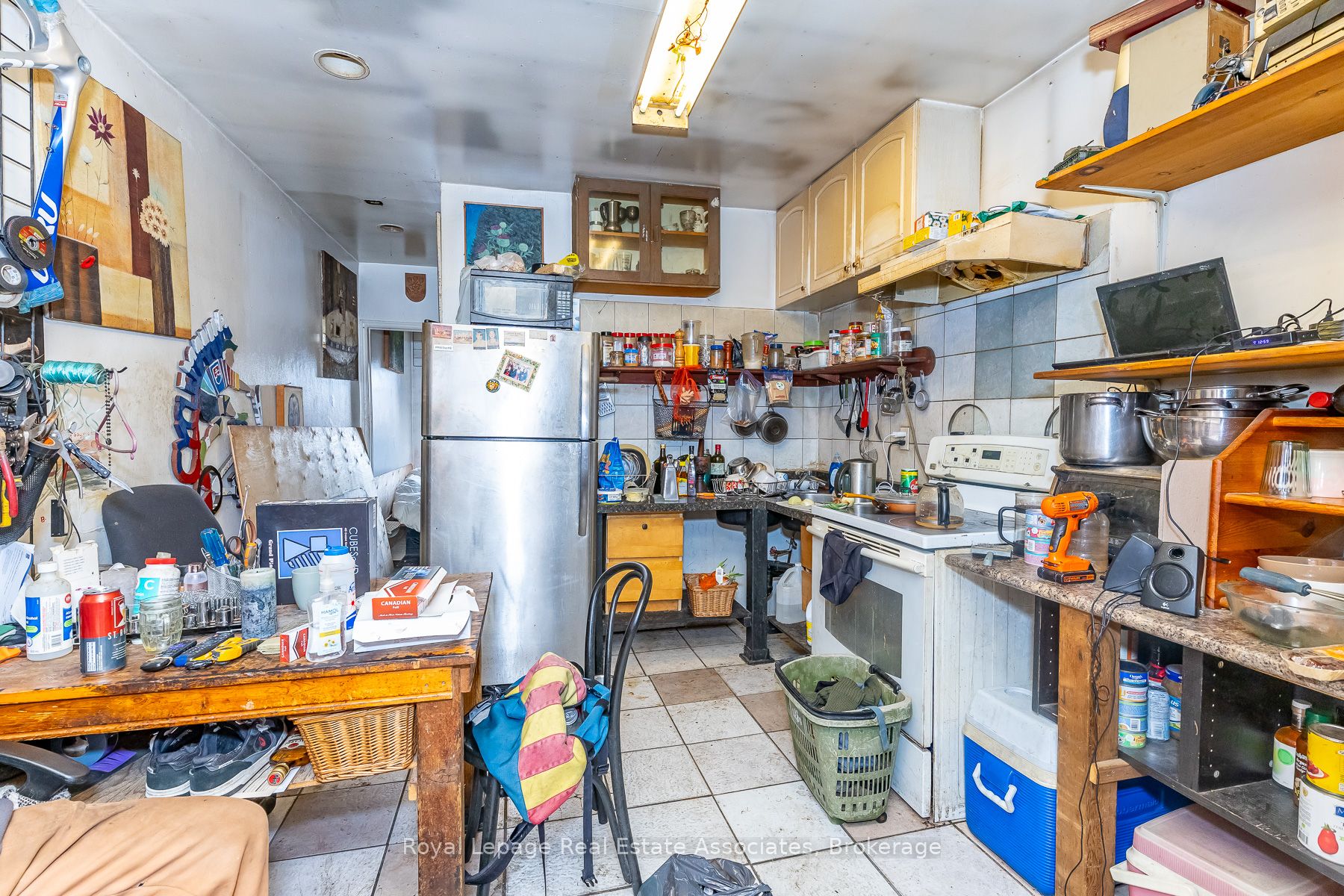 863 Bloor Street W Property Photo 14
