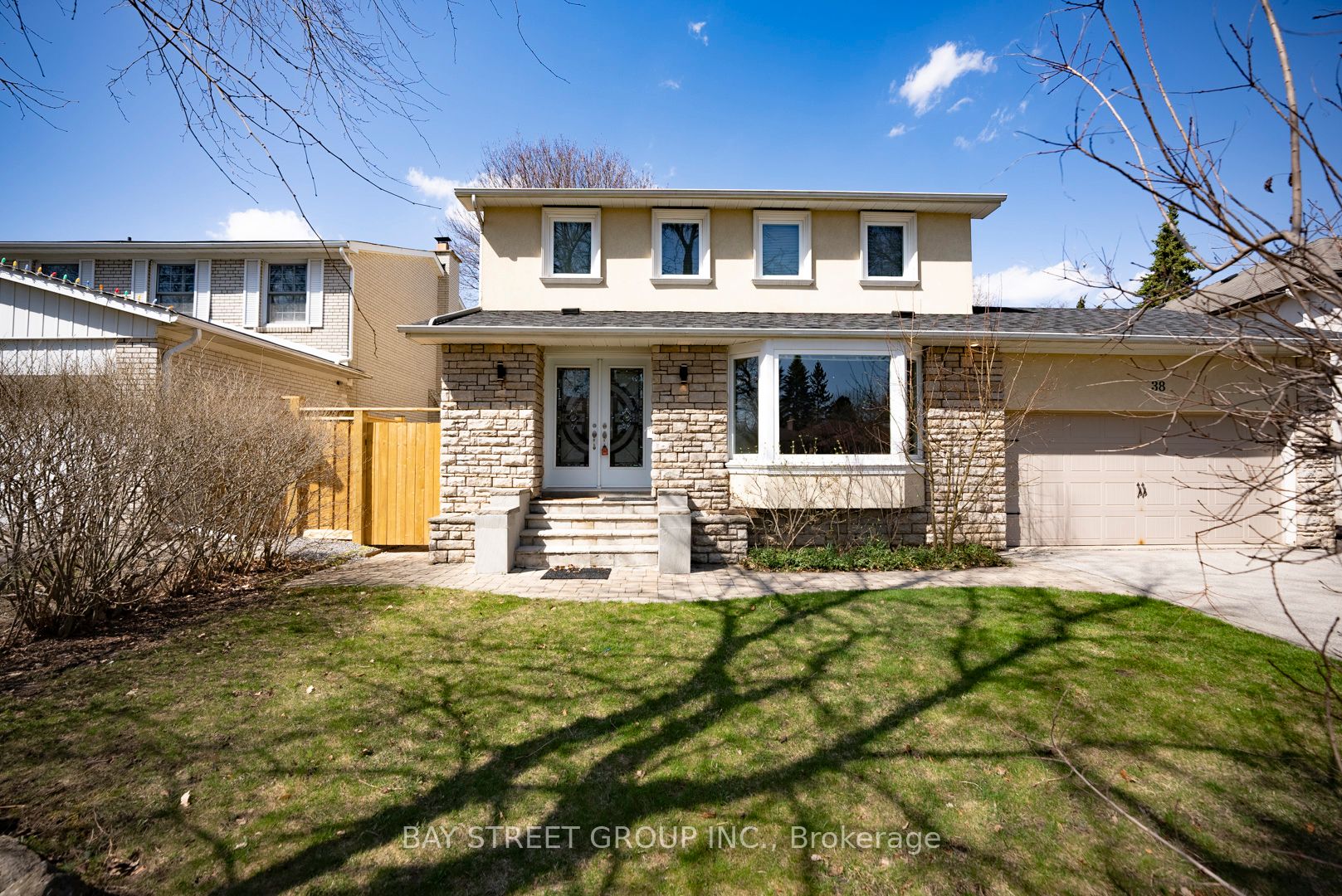 38 Foursome Crescent