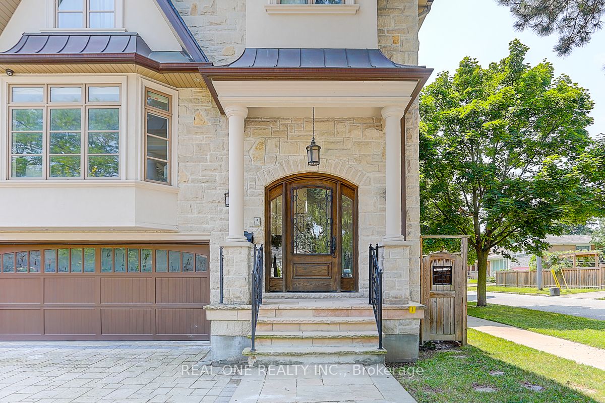 297 Churchill Avenue Property Photo 2