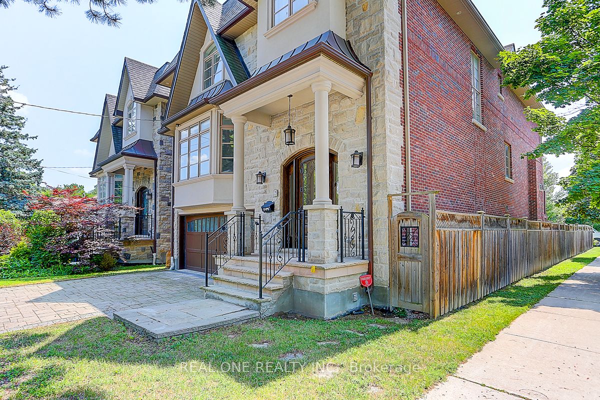 297 Churchill Avenue Property Photo 3