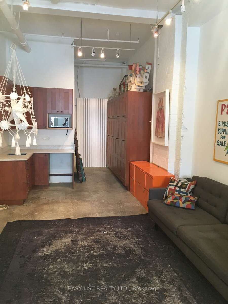 198 Walnut Avenue 2 Property Photo 2