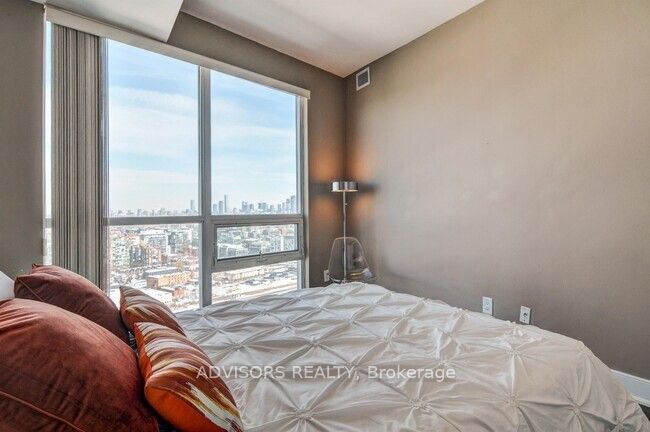 219 Fort York Boulevard Lph 3702 Property Photo 19