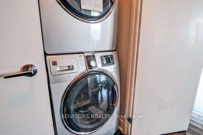 219 Fort York Boulevard Lph 3702 Property Photo 30