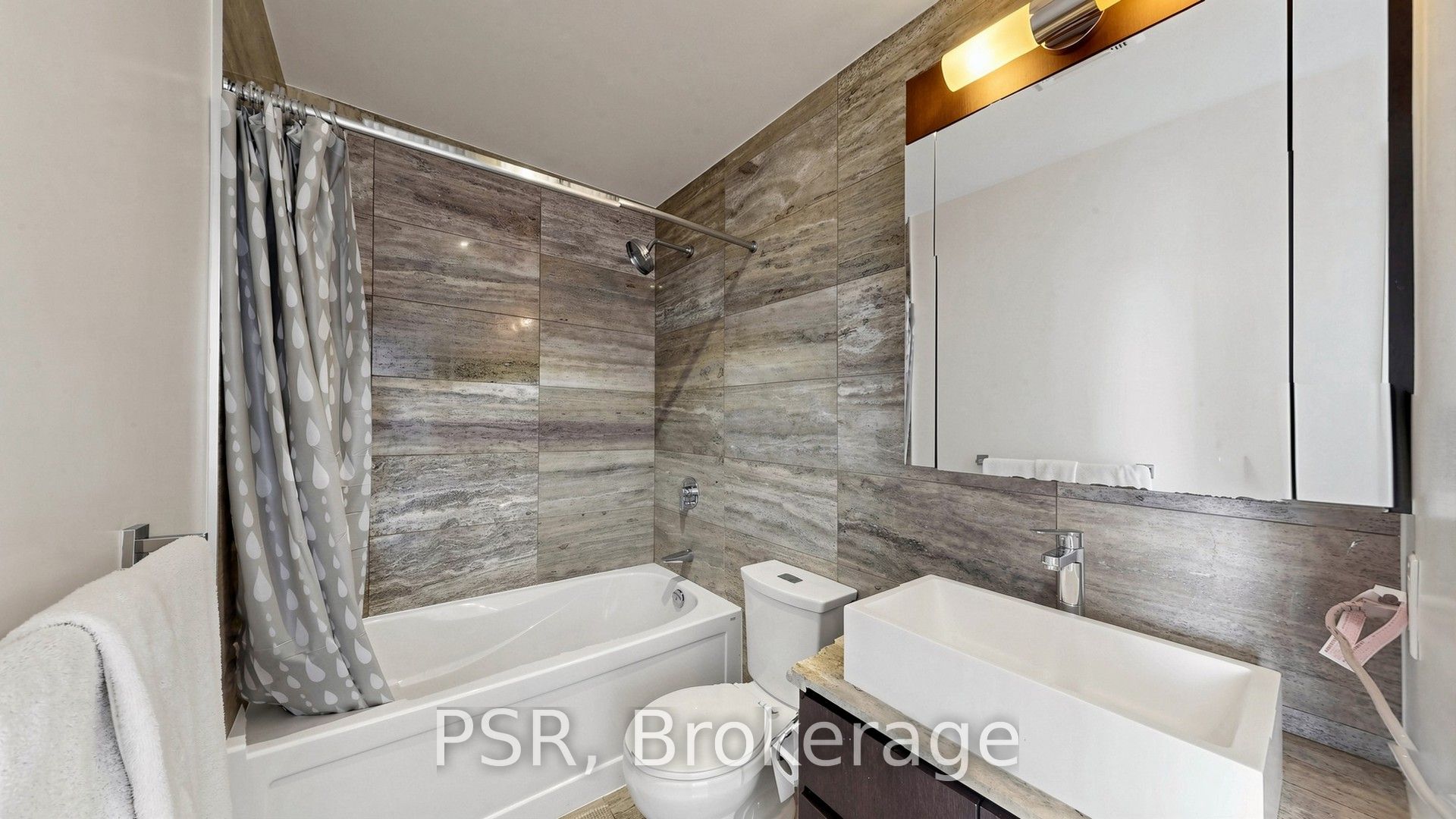 10 Capreol Court 2101 Property Photo 29