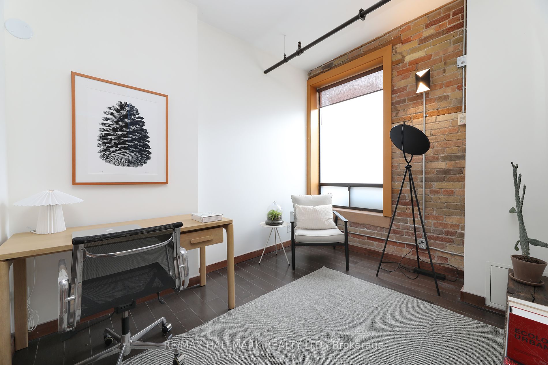 189 Queen Street E 7 Property Photo 5