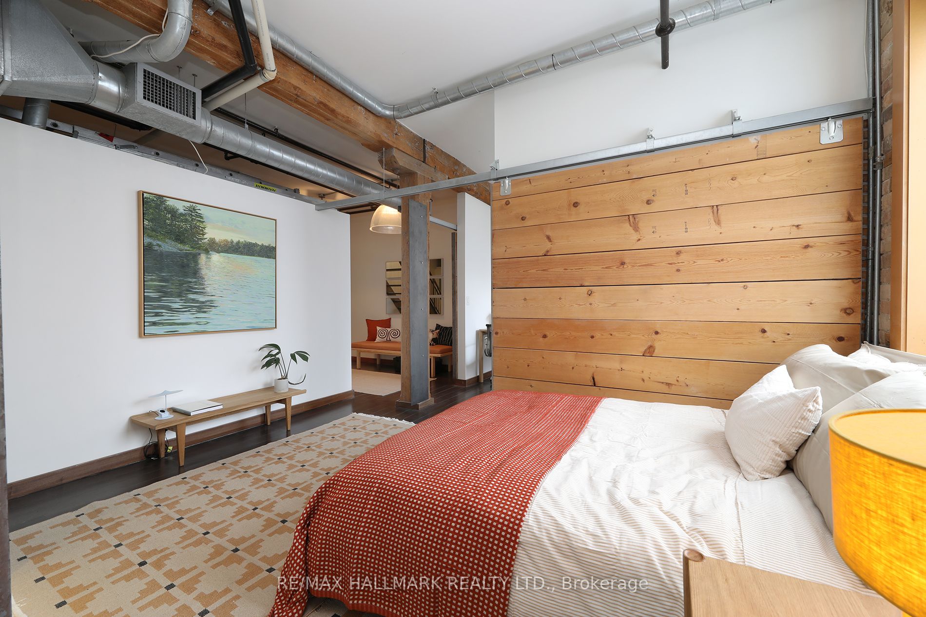 189 Queen Street E 7 Property Photo 10