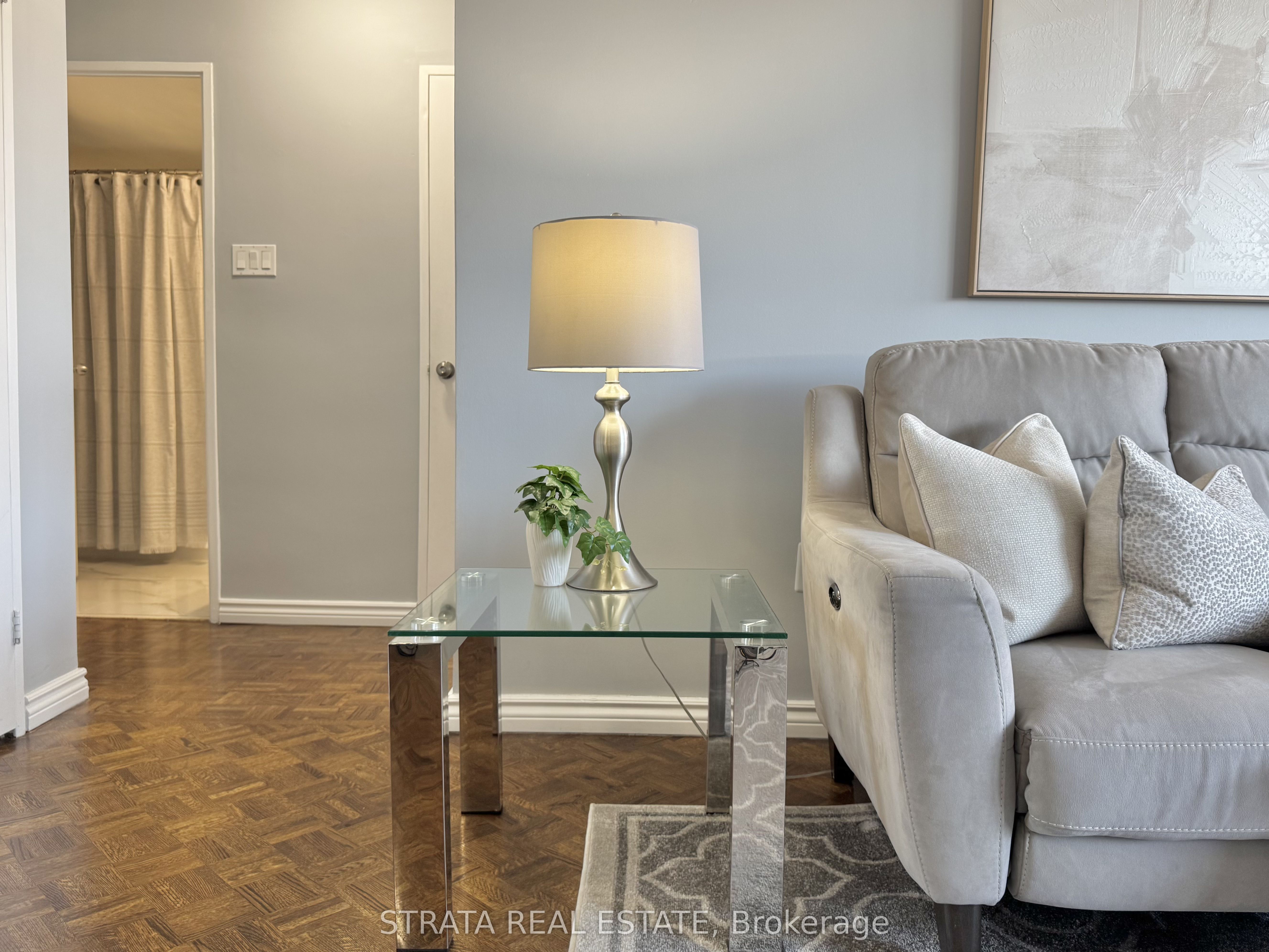 3555 Bathurst Street 203