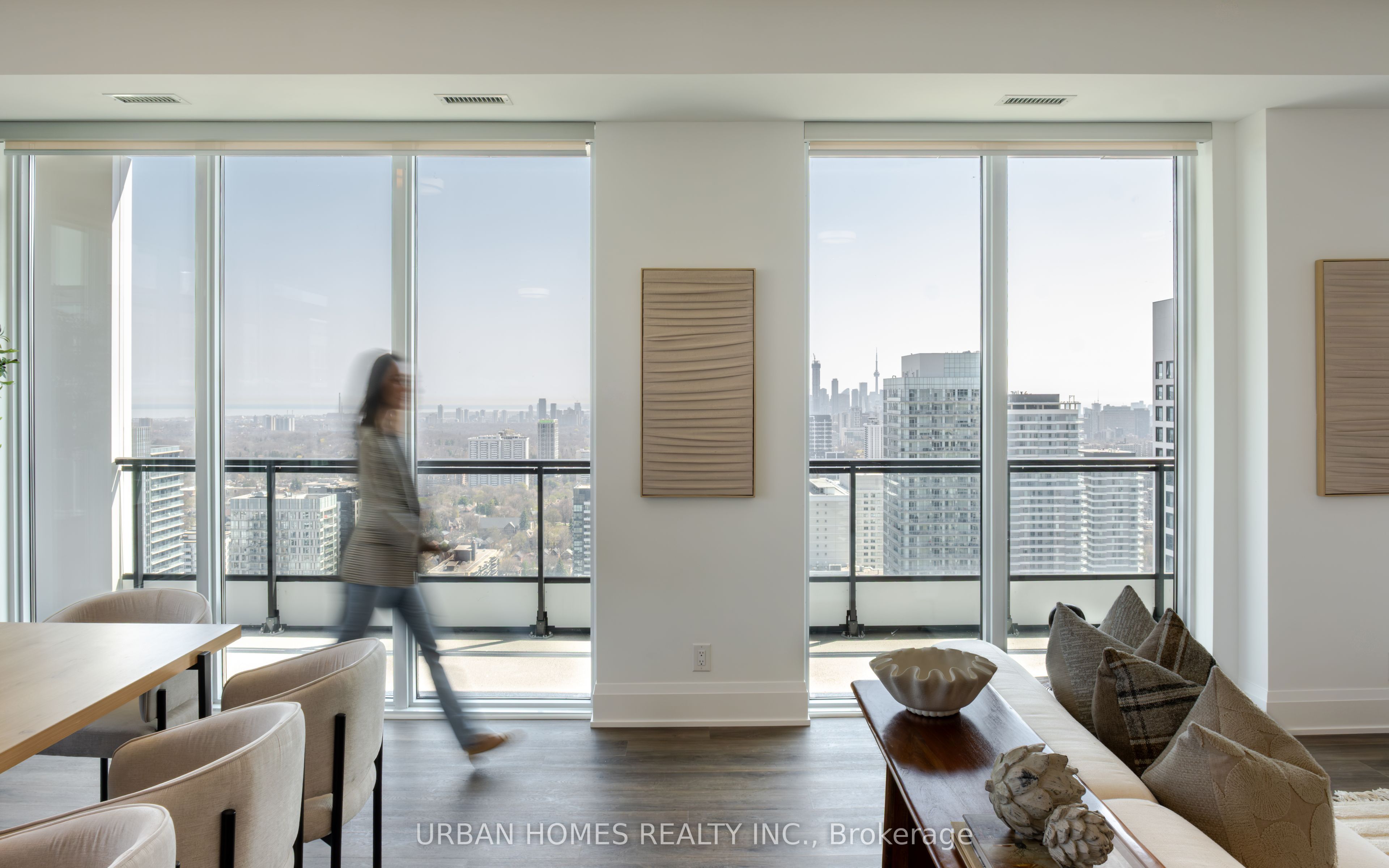 65 Broadway Avenue 3602 Property Photo 3