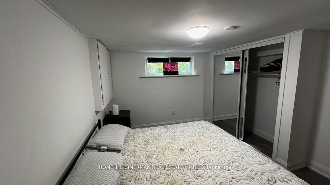 106 Holcolm Road Basement Property Photo 9