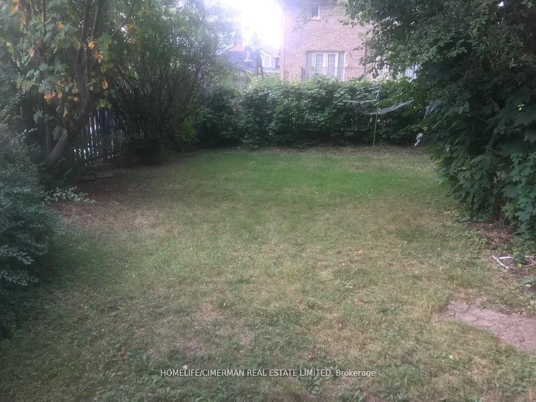 106 Holcolm Road Basement Property Photo 13