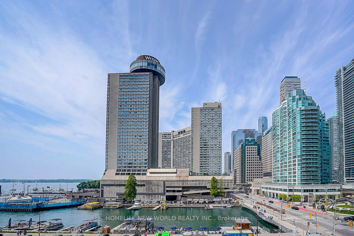 15 Queens Quay E 1906 Property Photo 3