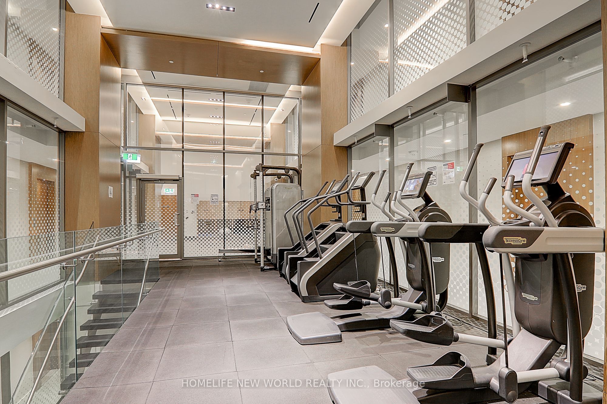 15 Queens Quay E 1906 Property Photo 8