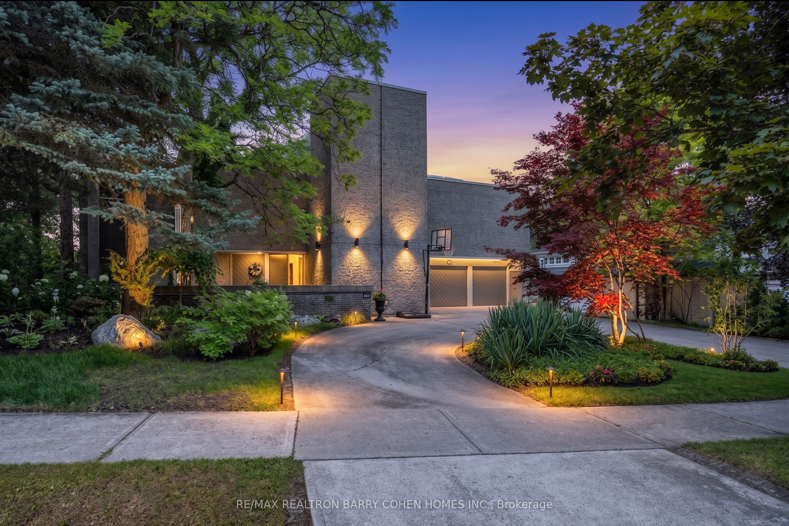 10 Penwood Crescent Property Photo 1