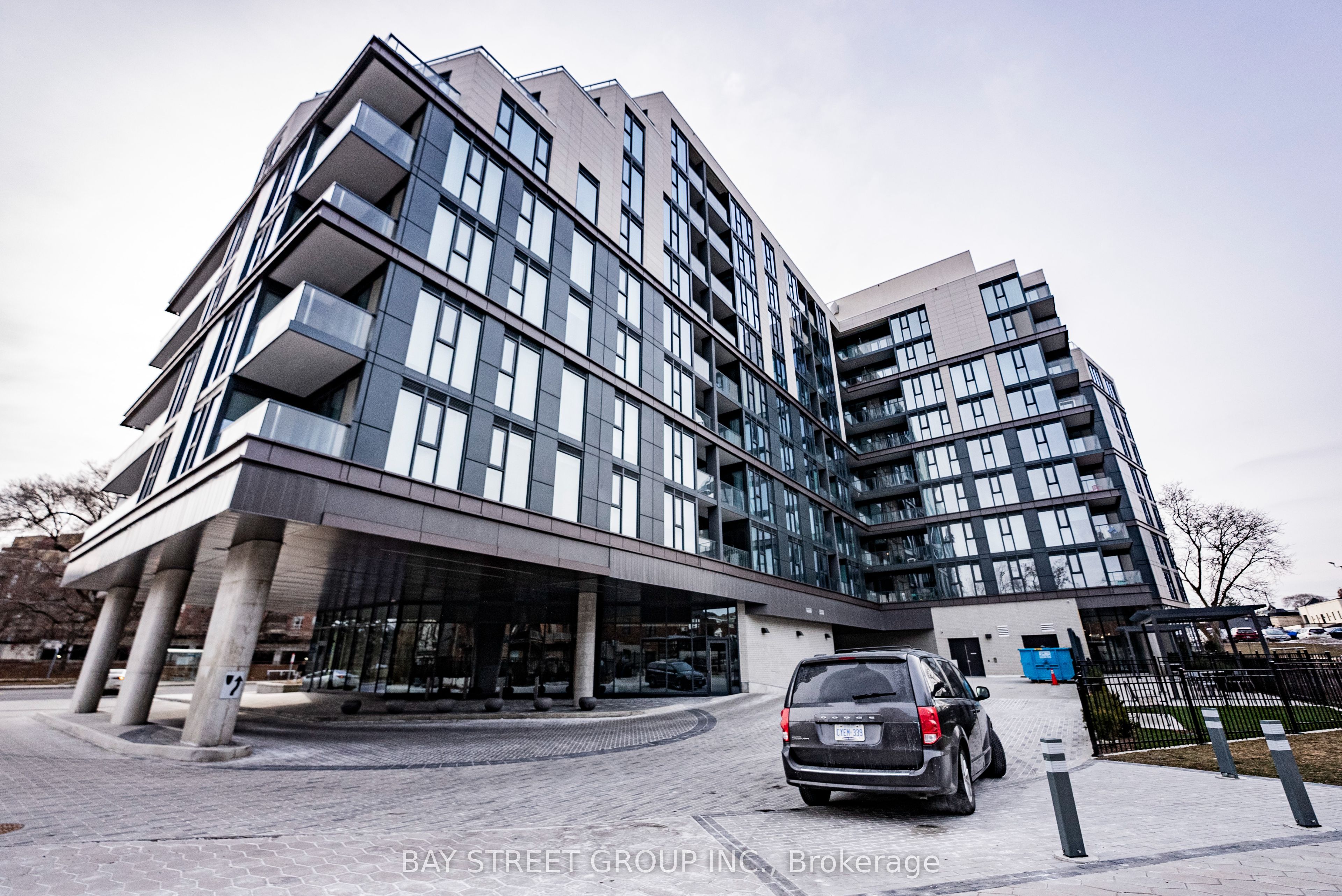 250 Lawrence Avenue W 526