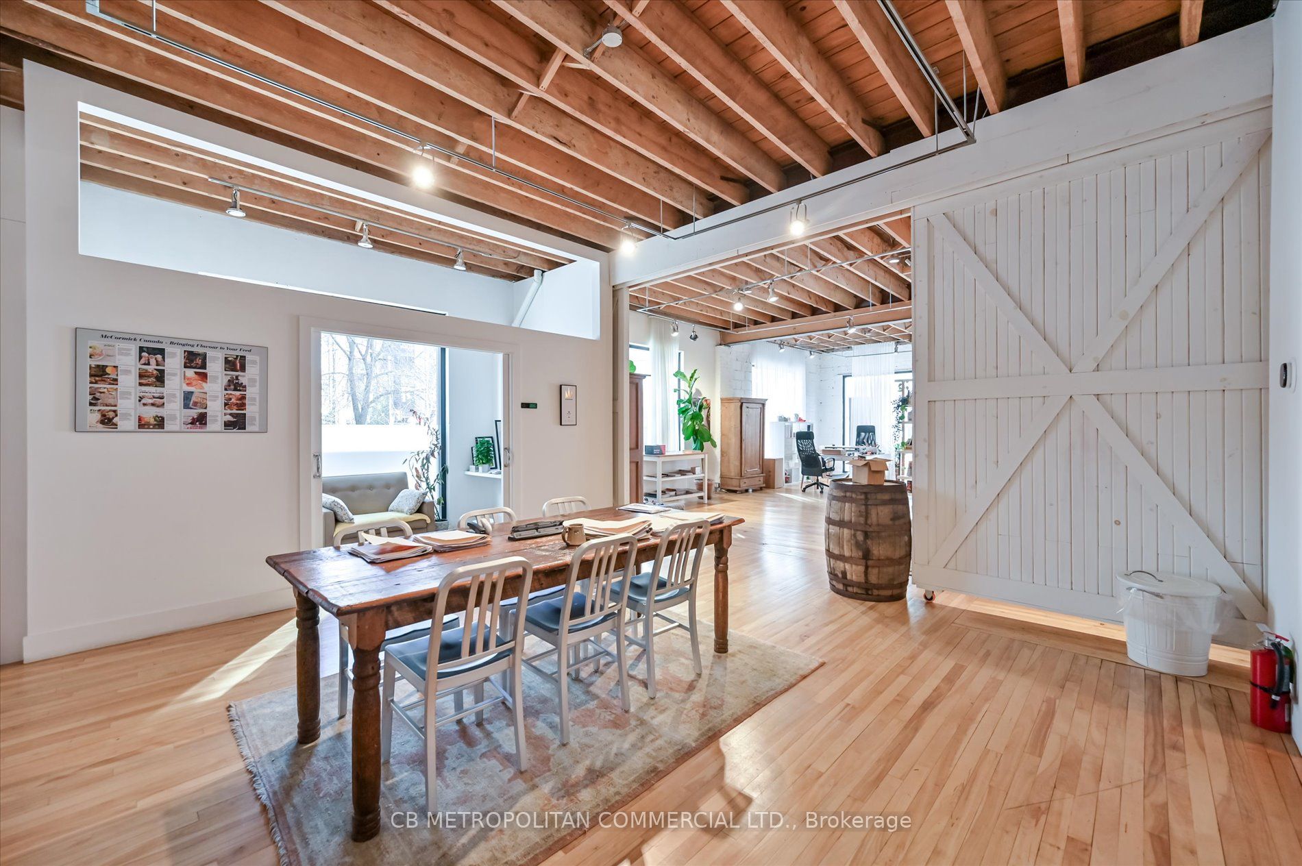 201 Niagara Street Property Photo 11